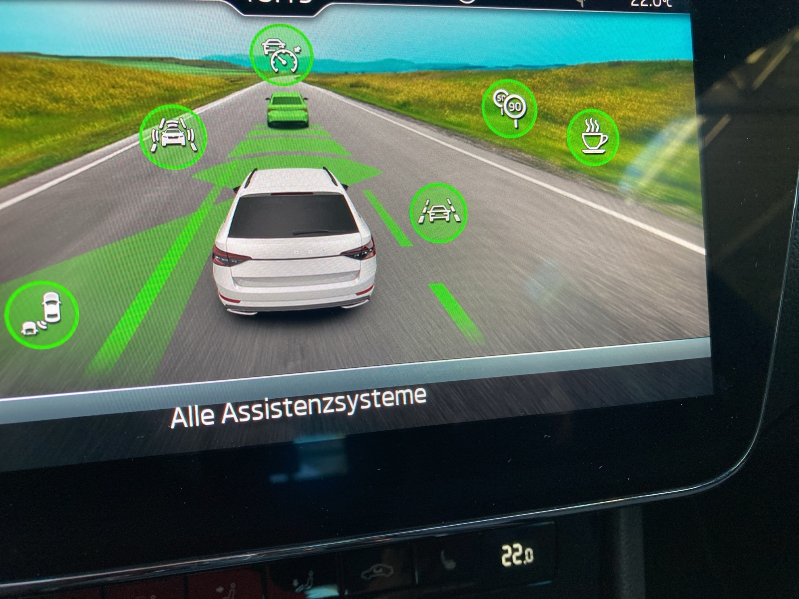 SKODA Superb Combi 2.0 TSI SportLine Light 4x4 DSG-image-14