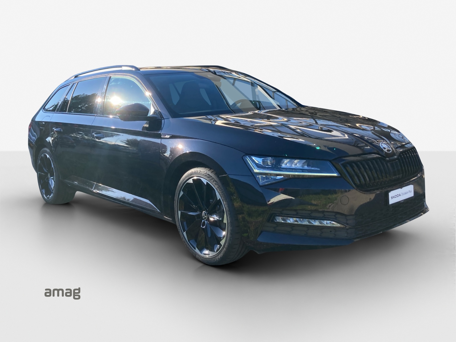 SKODA Superb Combi 2.0 TSI SportLine Light 4x4 DSG-image-5