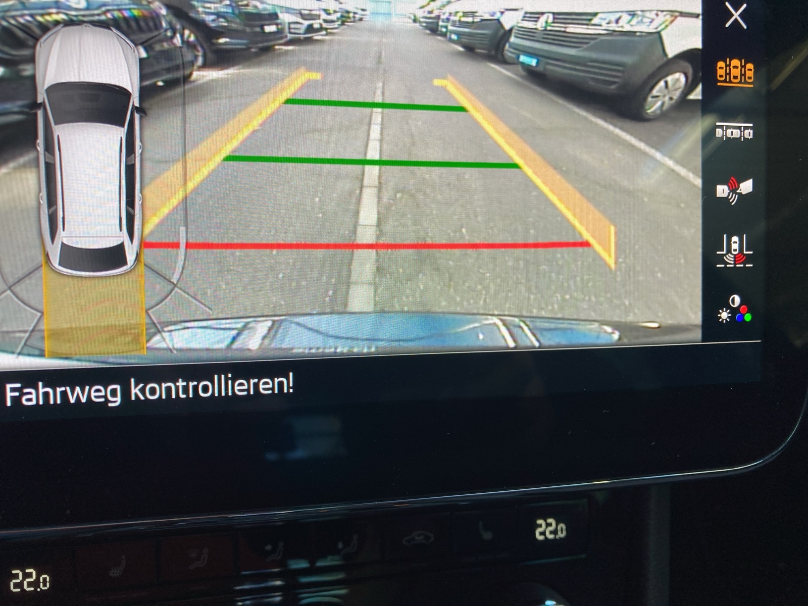 SKODA Superb Combi 2.0 TSI SportLine Light 4x4 DSG-image-13