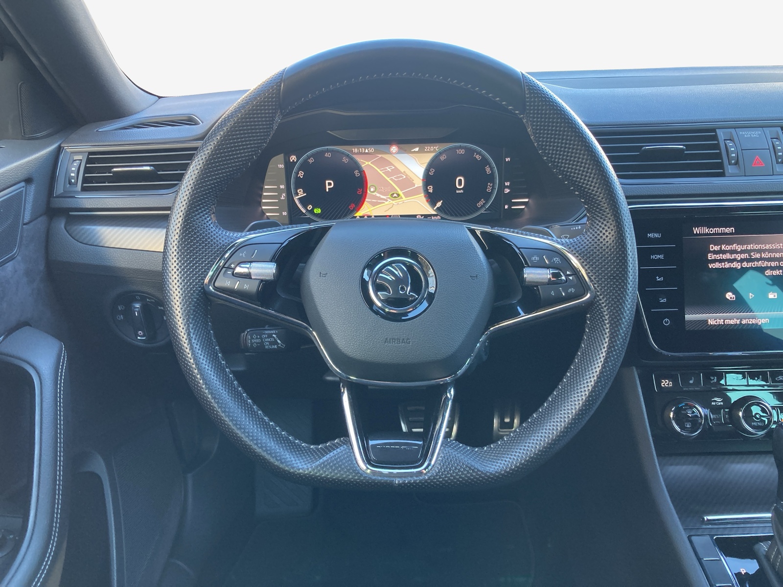 SKODA Superb Combi 2.0 TSI SportLine Light 4x4 DSG-image-9