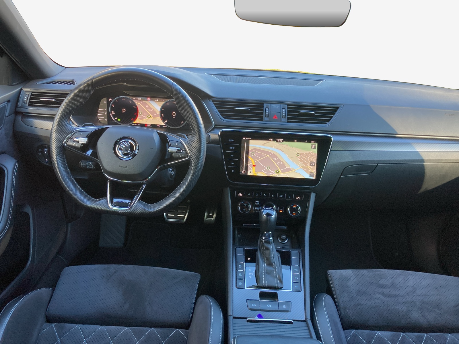 SKODA Superb Combi 2.0 TSI SportLine Light 4x4 DSG-image-8