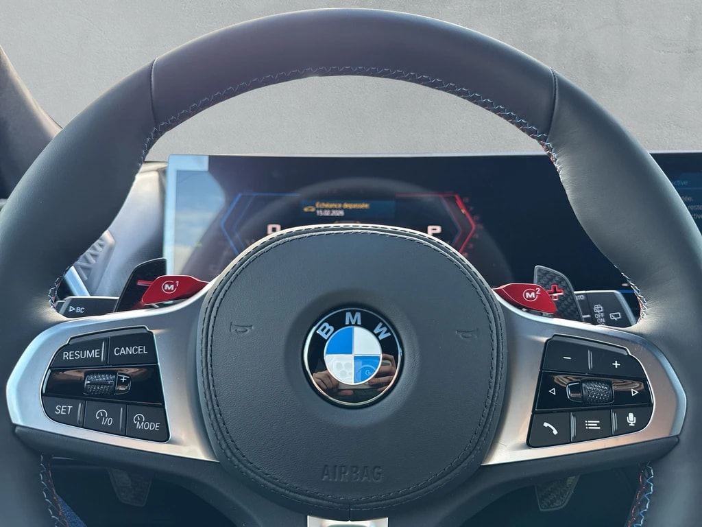 BMW XM xDrive 50e PHEV Steptronic-image-17