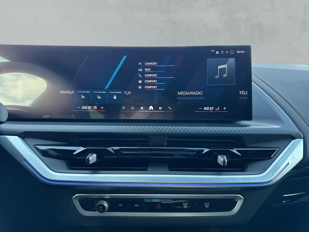BMW XM xDrive 50e PHEV Steptronic-image-12