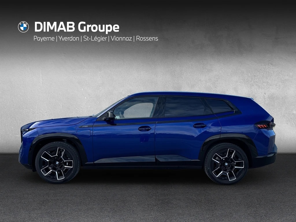 BMW XM xDrive 50e PHEV Steptronic-image-1