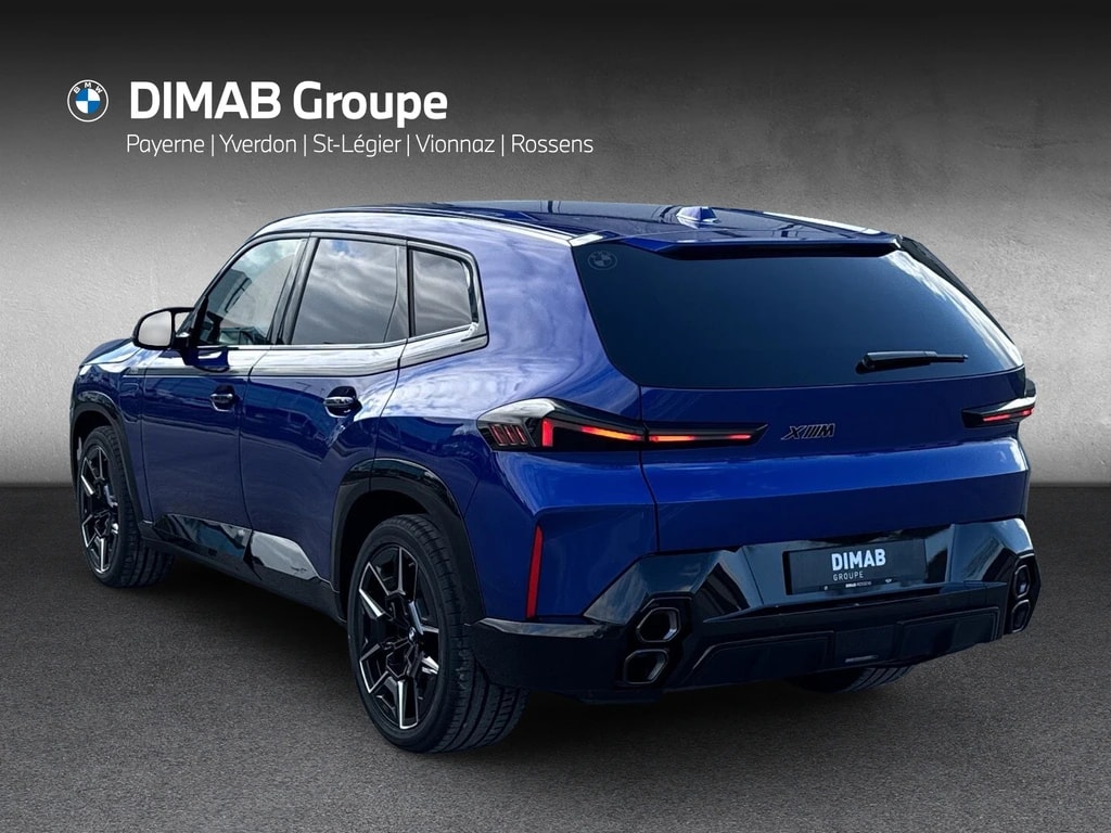 BMW XM xDrive 50e PHEV Steptronic-image-2