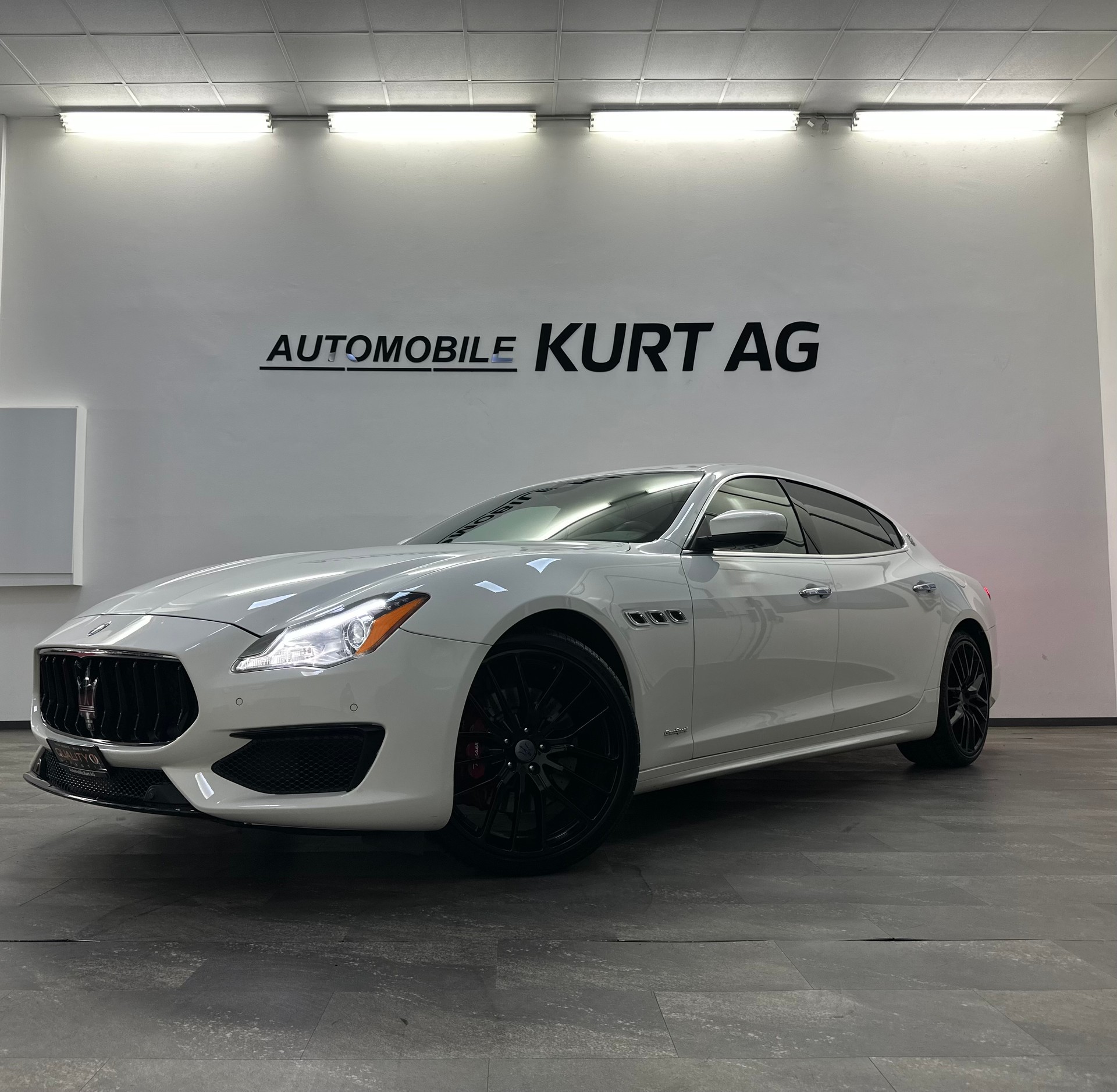 MASERATI Quattroporte 3.0 V6 S Q4 Automatica-showroom-element-1