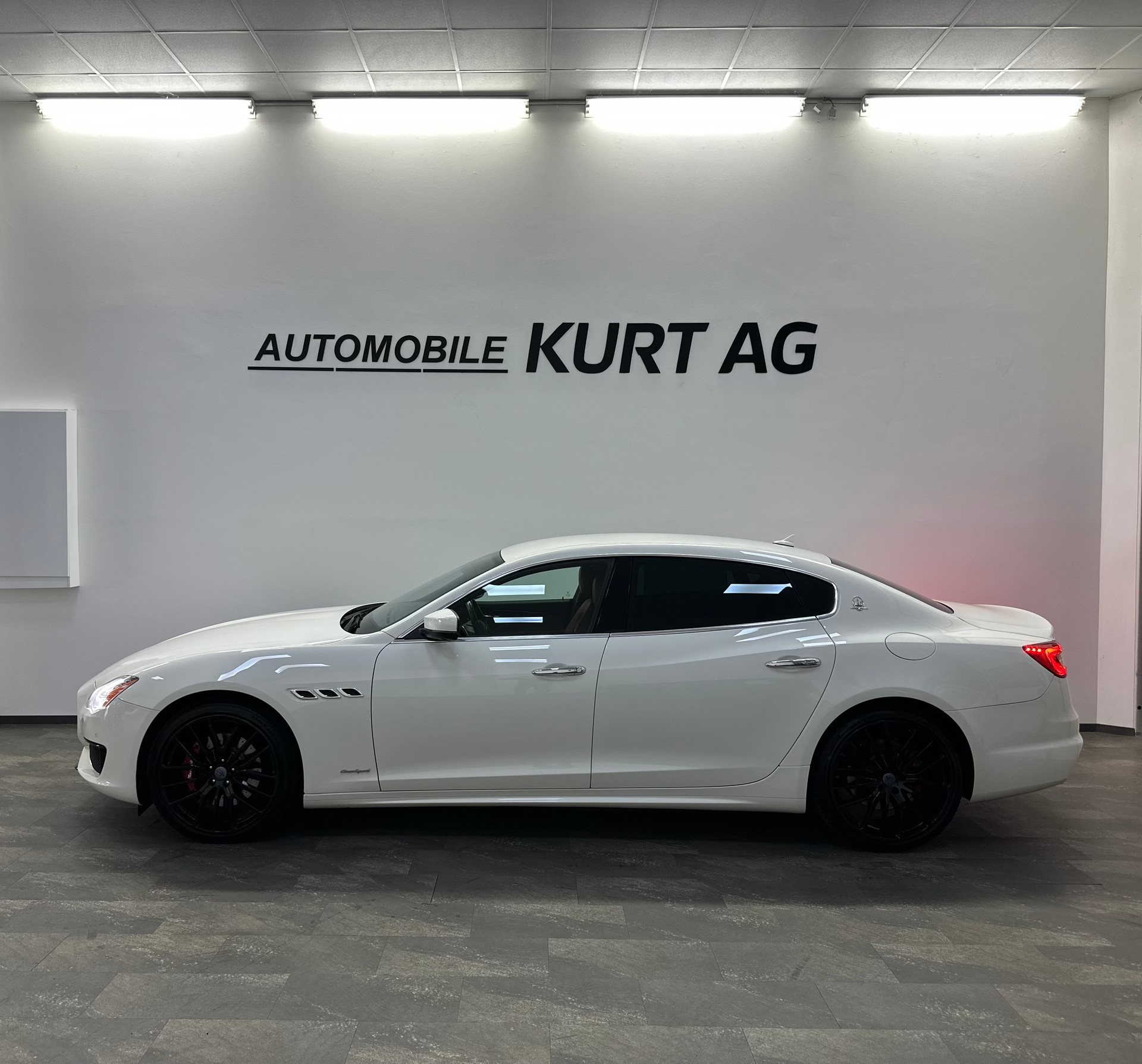 MASERATI Quattroporte 3.0 V6 S Q4 Automatica-showroom-element-2