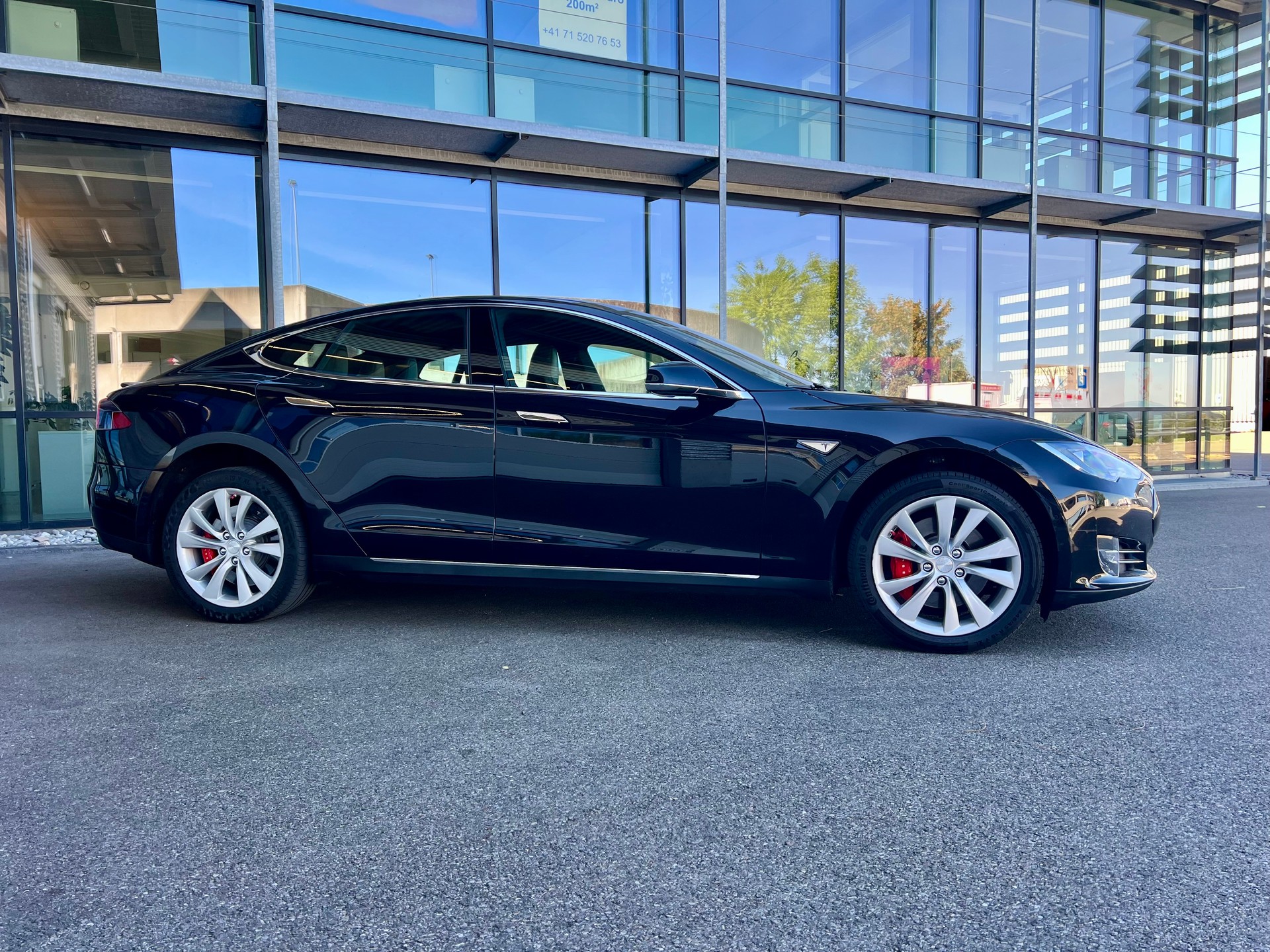 TESLA Model S 90 D Performance-image-2