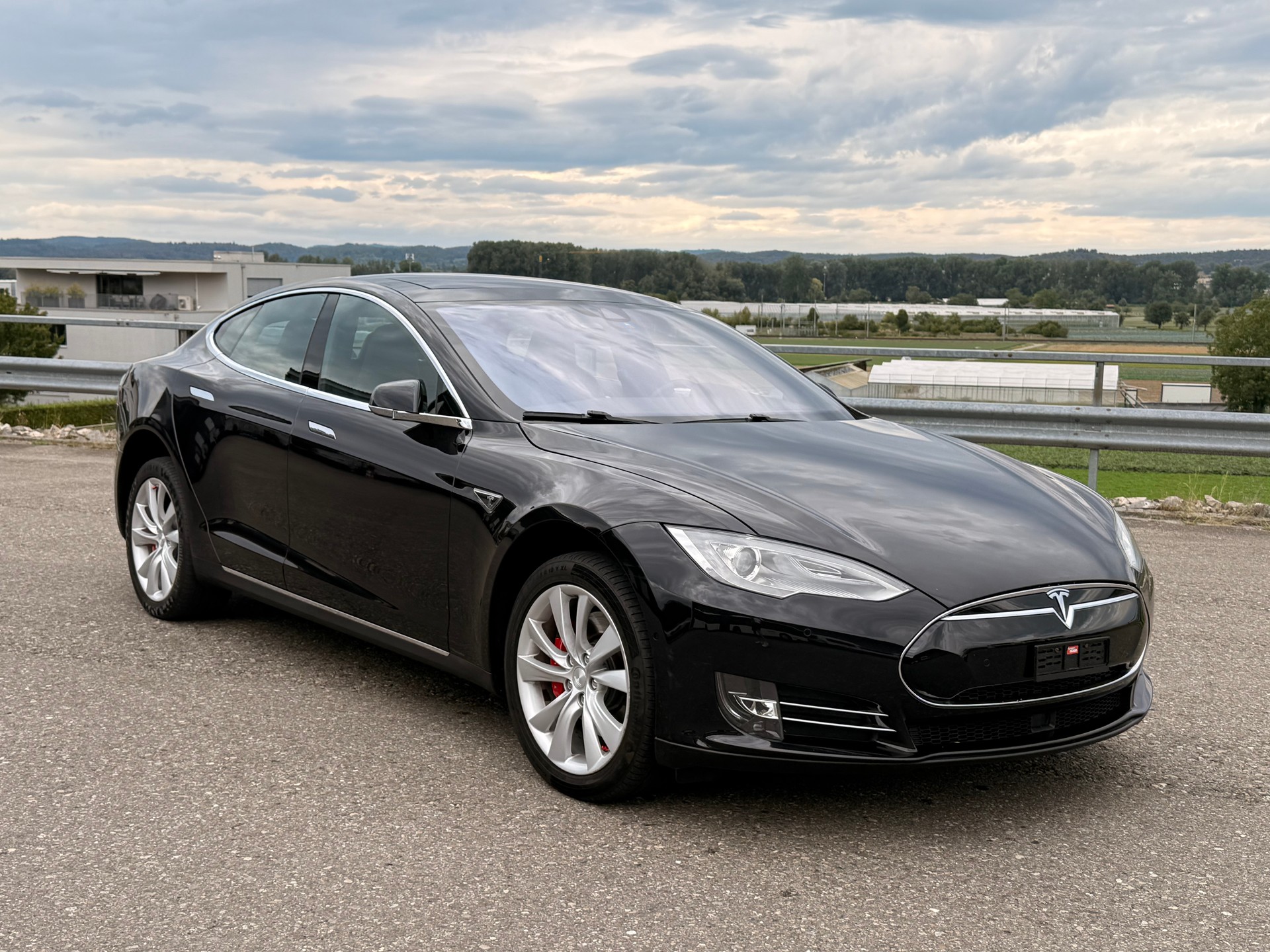 TESLA Model S 90 D Performance-image-15