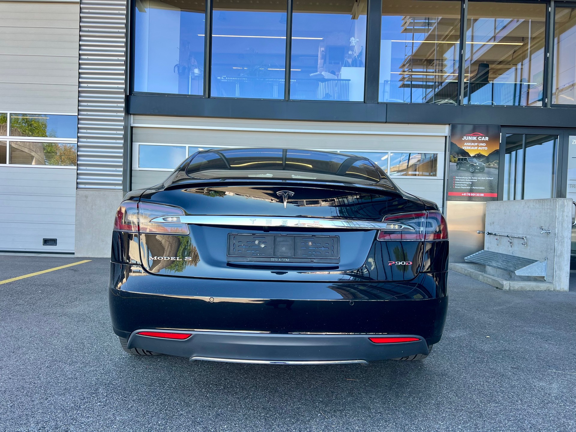 TESLA Model S 90 D Performance-image-4