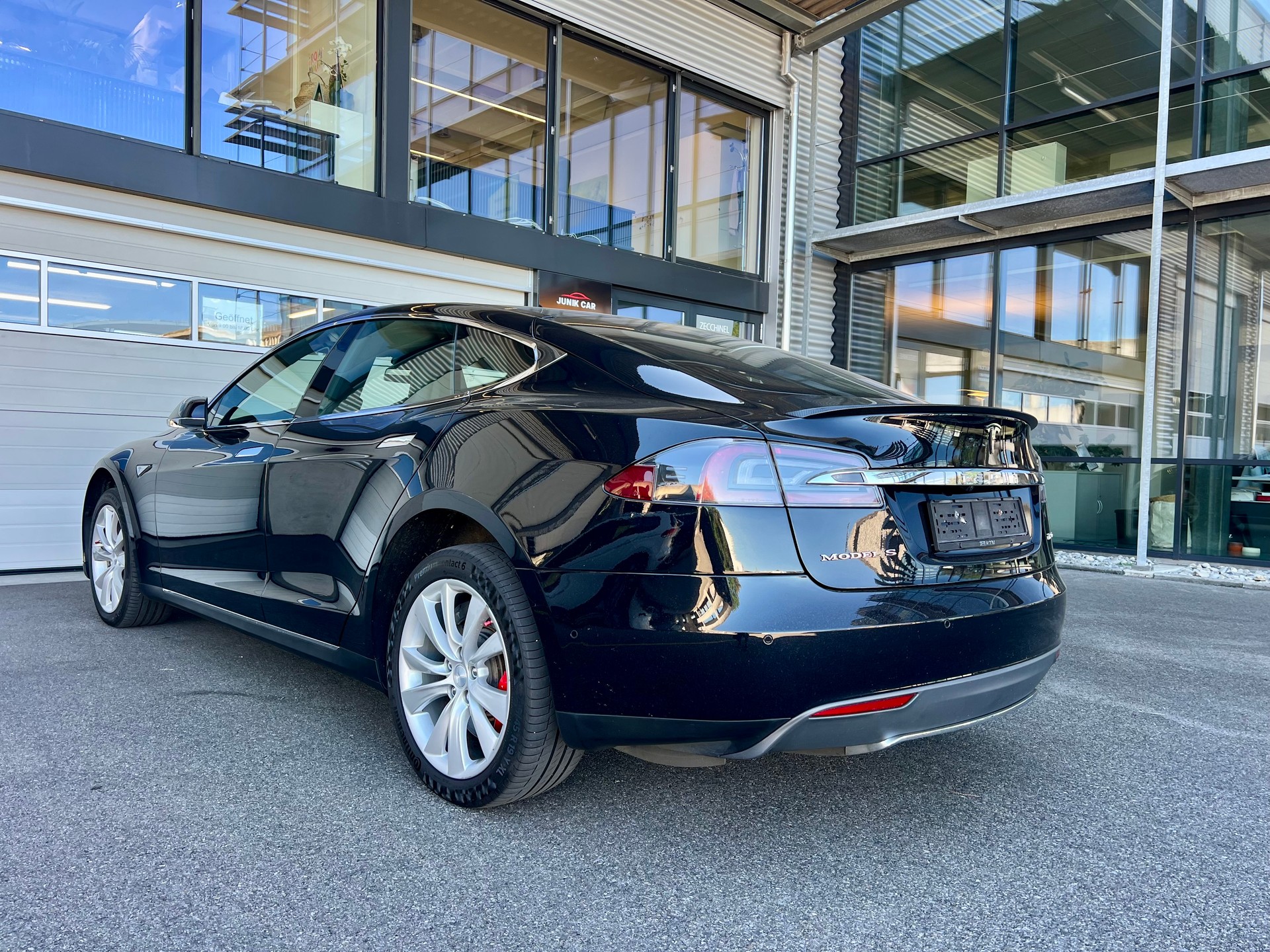 TESLA Model S 90 D Performance-image-6