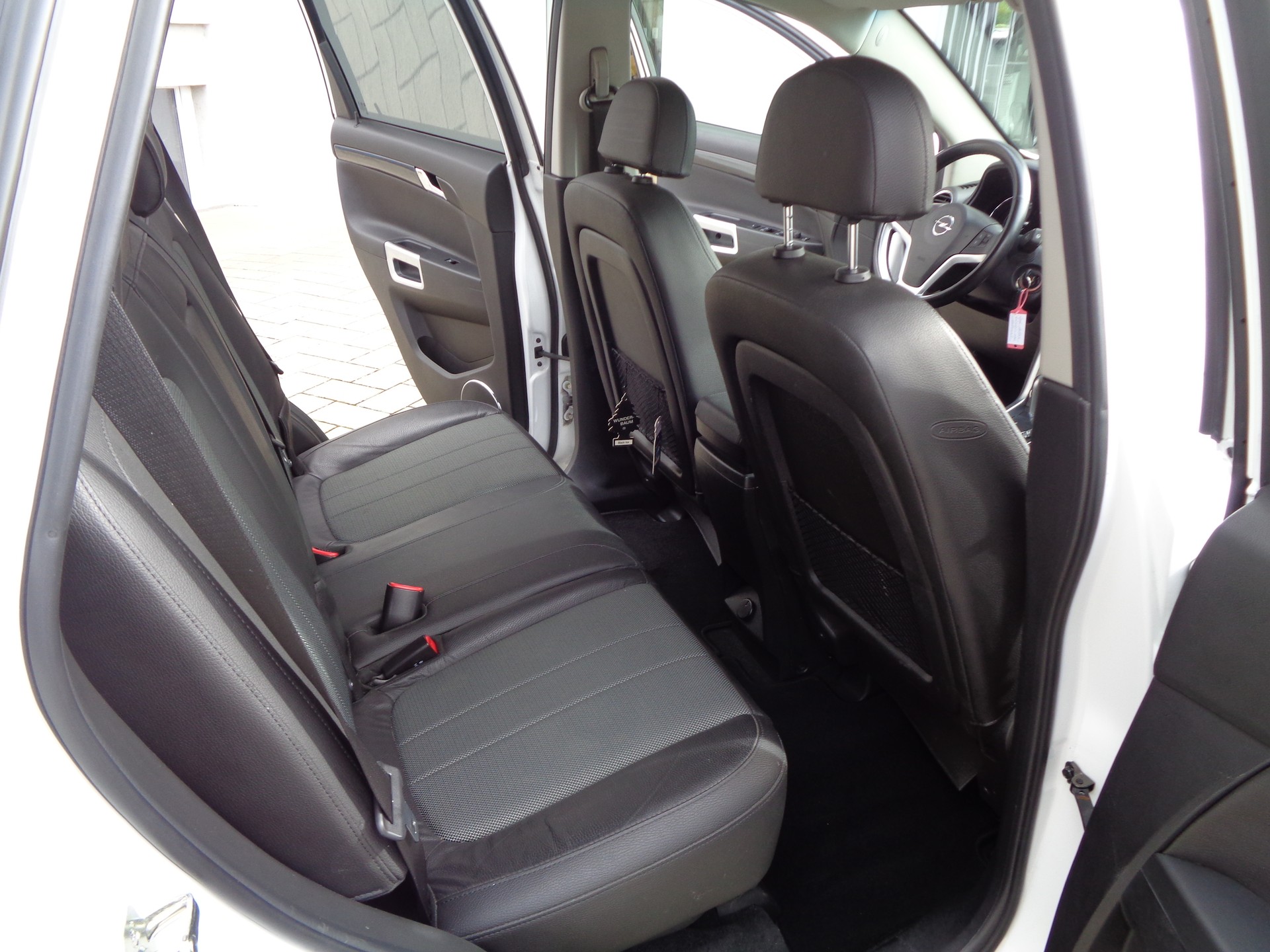 OPEL Antara 2.2 CDTi Cosmo 4WD Automatic-image-9