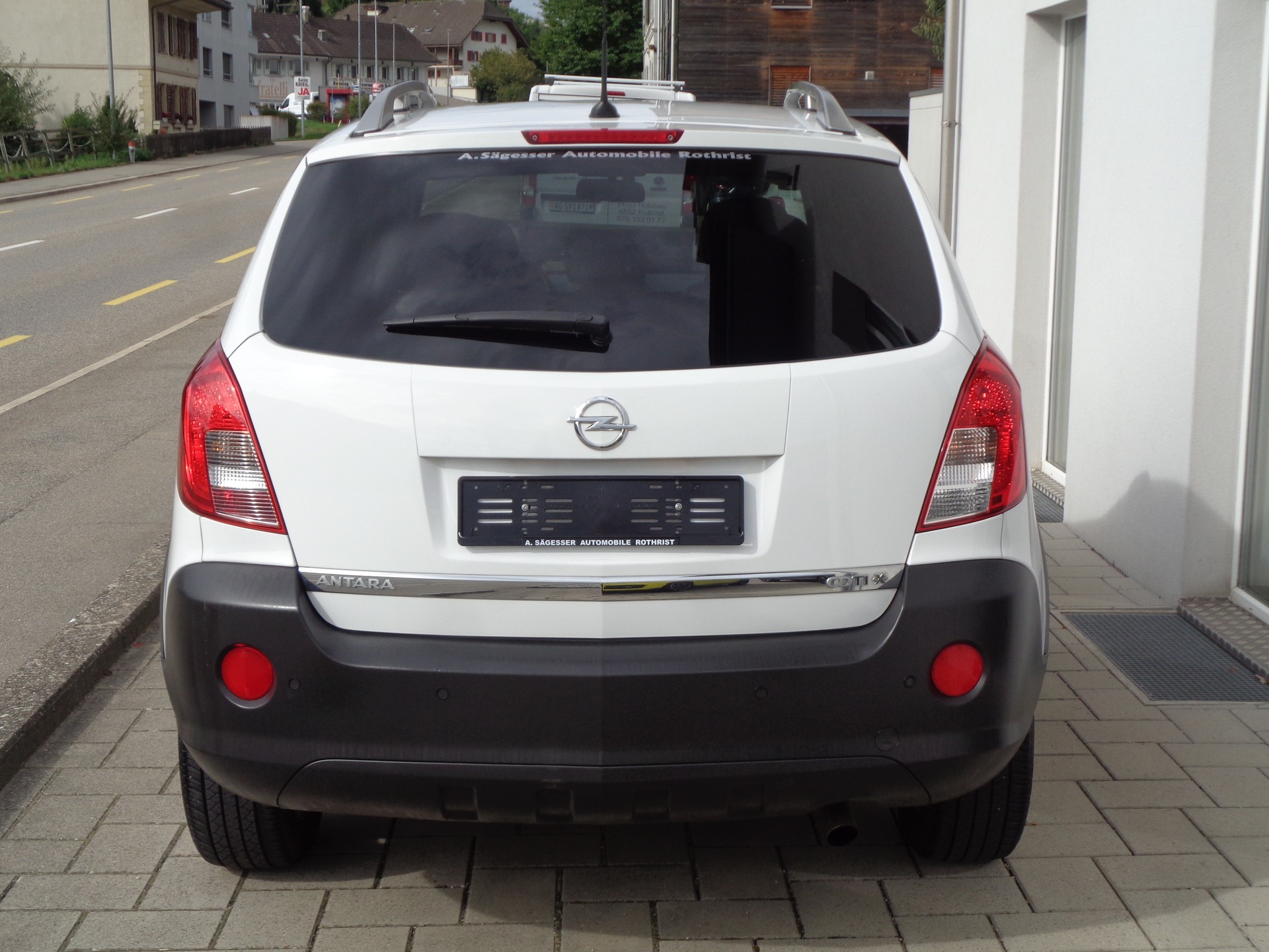 OPEL Antara 2.2 CDTi Cosmo 4WD Automatic-image-5