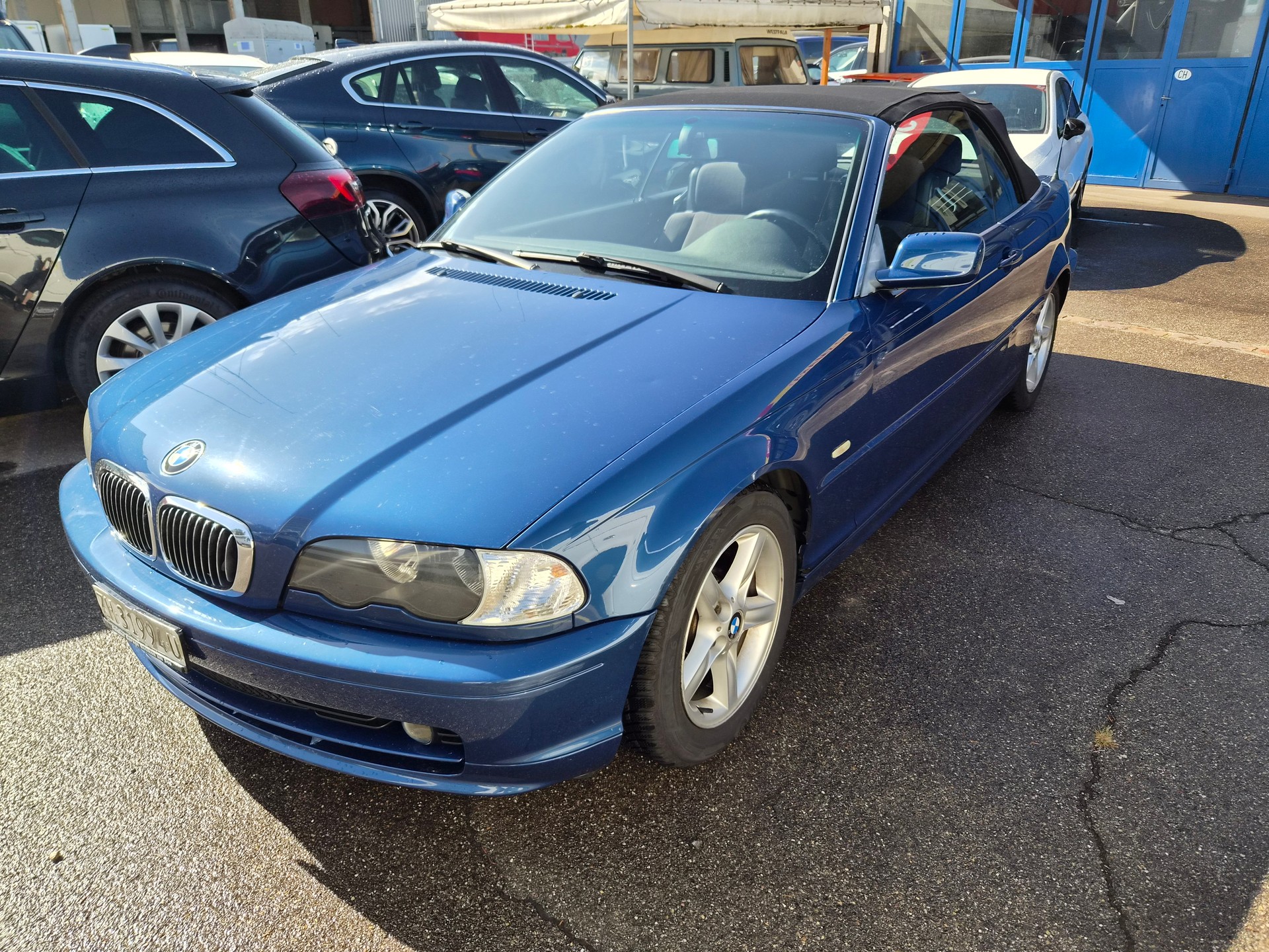 BMW 325Ci Cabriolet-image-2