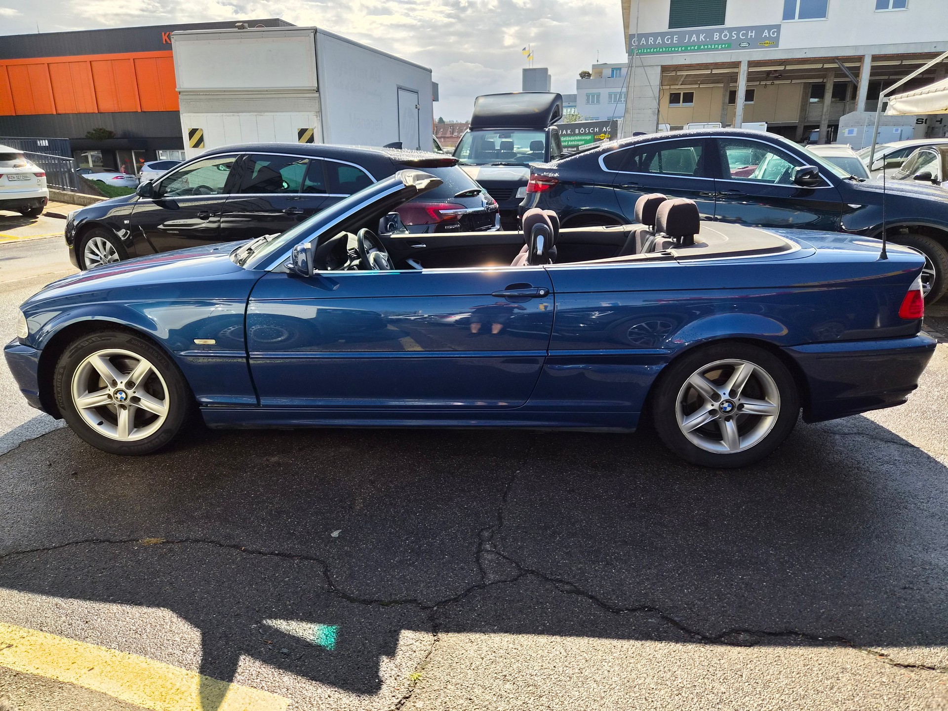 BMW 325Ci Cabriolet-image-10