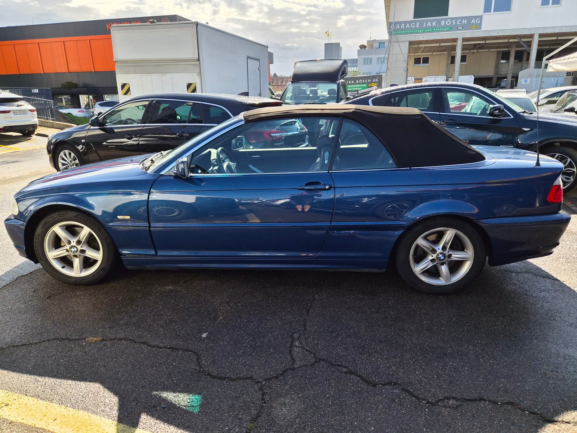 BMW 325Ci Cabriolet-image-3