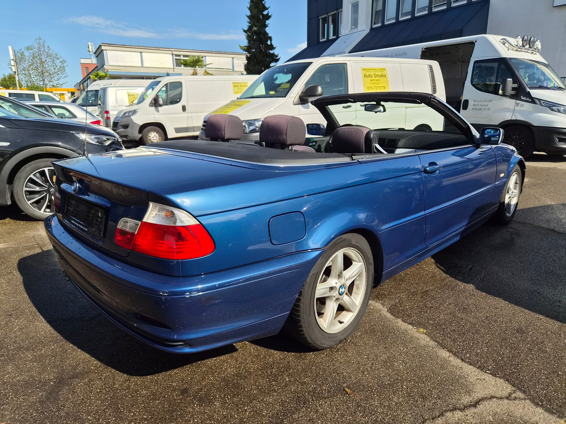BMW 325Ci Cabriolet-image-8
