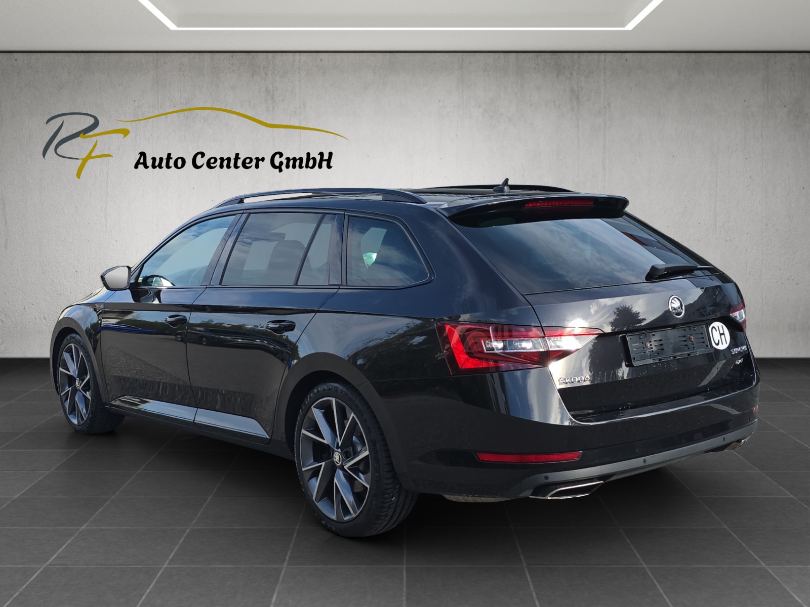 SKODA Superb Combi 2.0 TSI Sport Line DSG 4x4-image-4