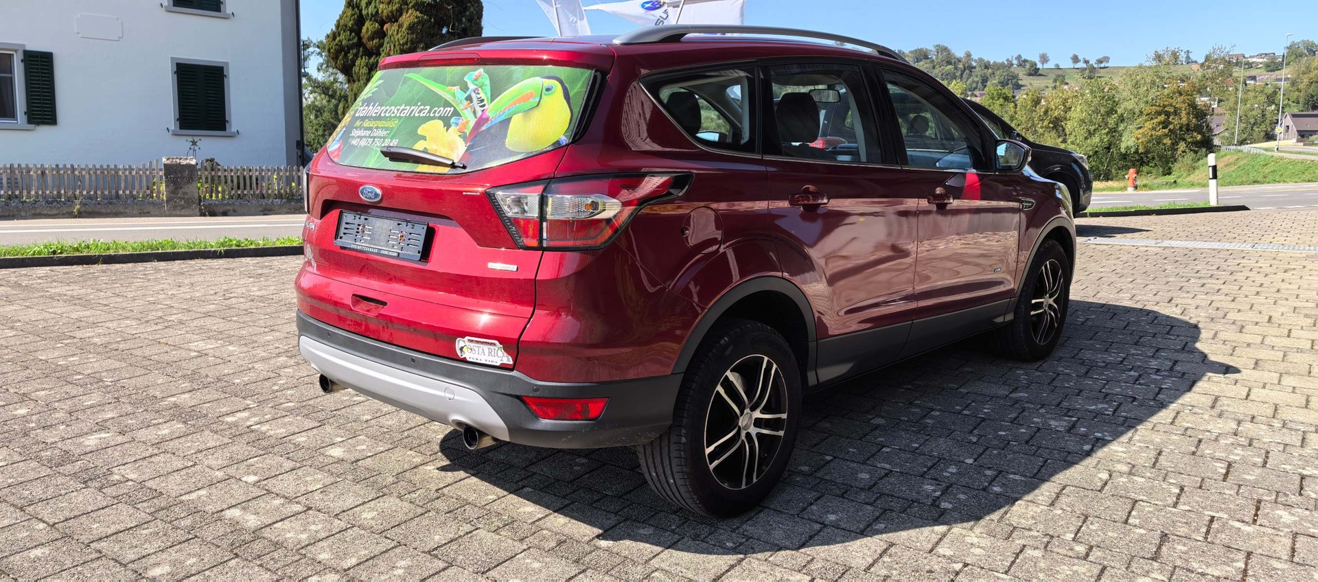 FORD Kuga 1.5 EcoB SCTi Business 4WD Automatic-image-3