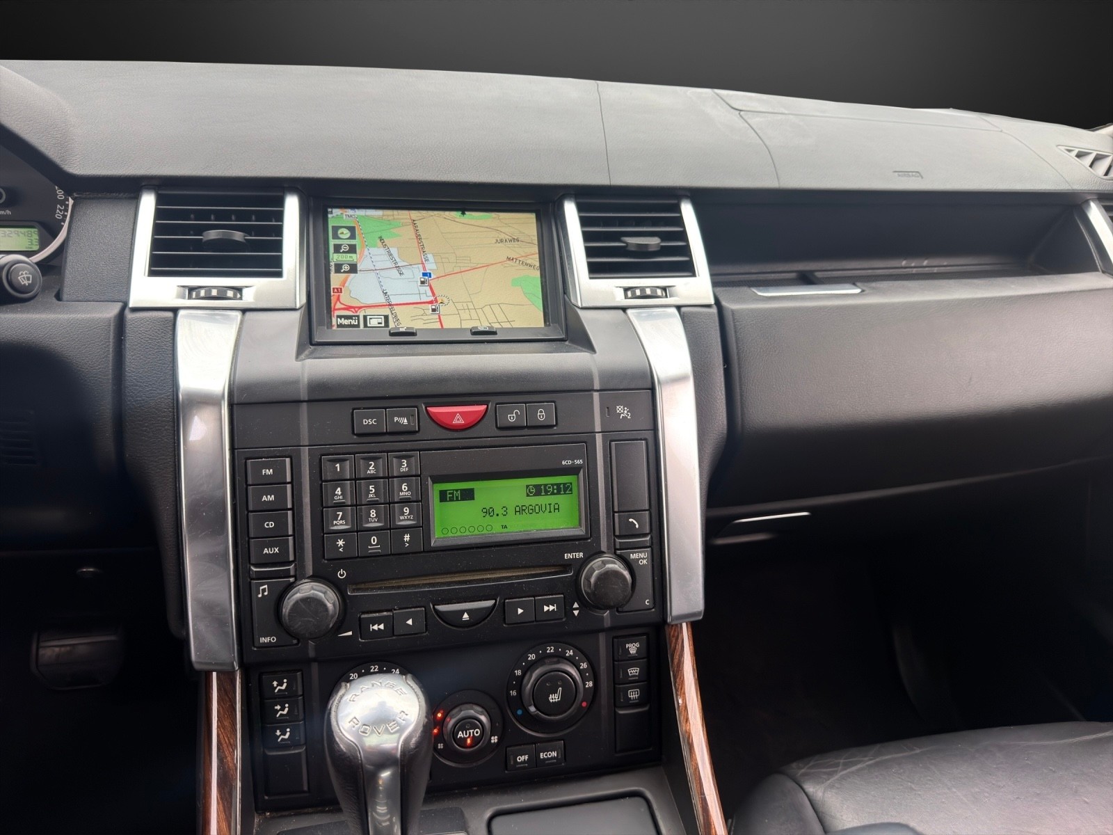 LAND ROVER Range Rover Sport 3.6 Td8 HSE Automatic mit 272 PS-image-11