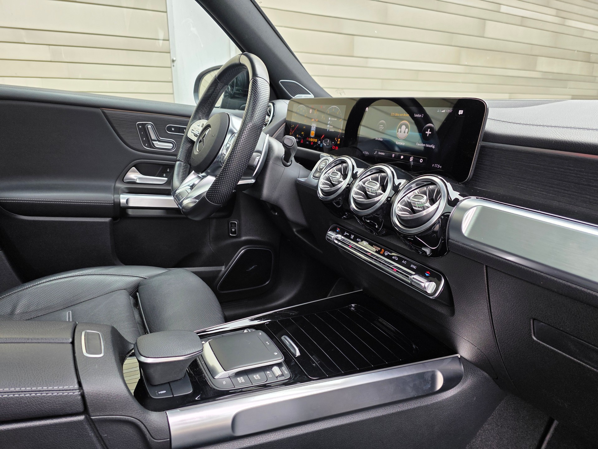 MERCEDES-BENZ GLB 35 AMG 4Matic 8G-Tronic BLACK LINE-image-26
