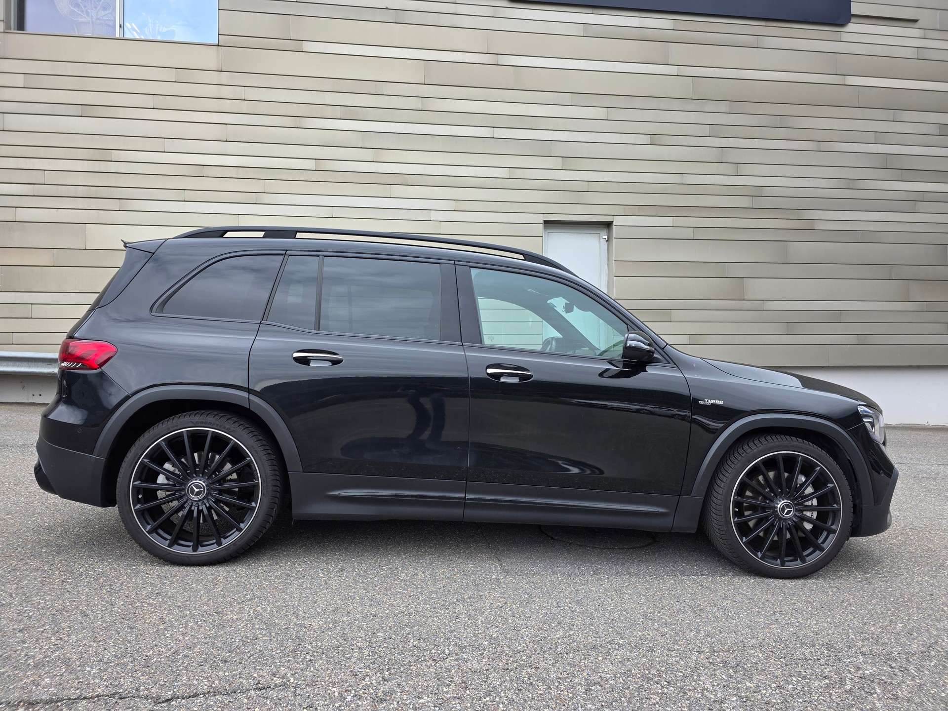 MERCEDES-BENZ GLB 35 AMG 4Matic 8G-Tronic BLACK LINE-image-7