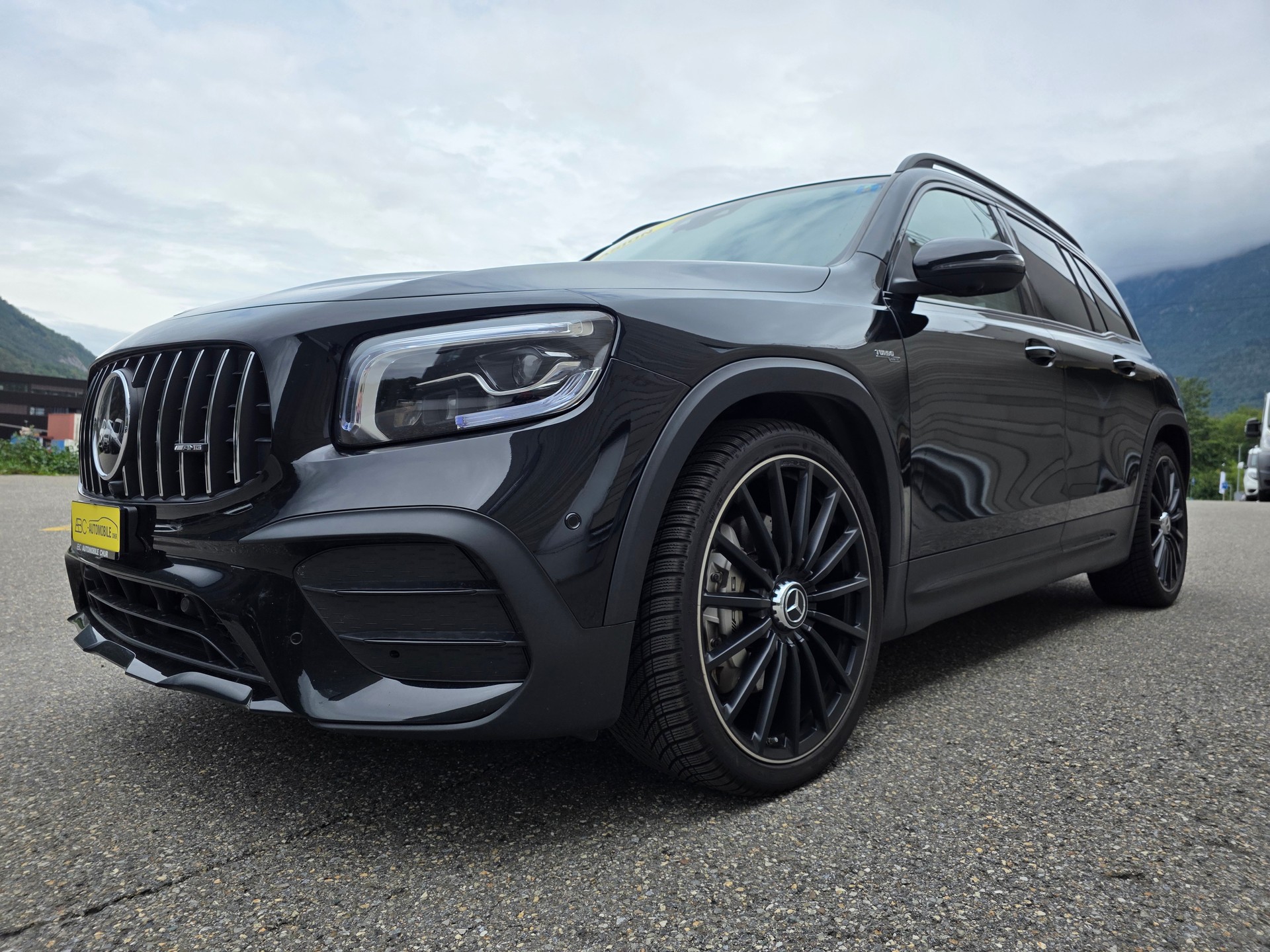 MERCEDES-BENZ GLB 35 AMG 4Matic 8G-Tronic BLACK LINE-image-5