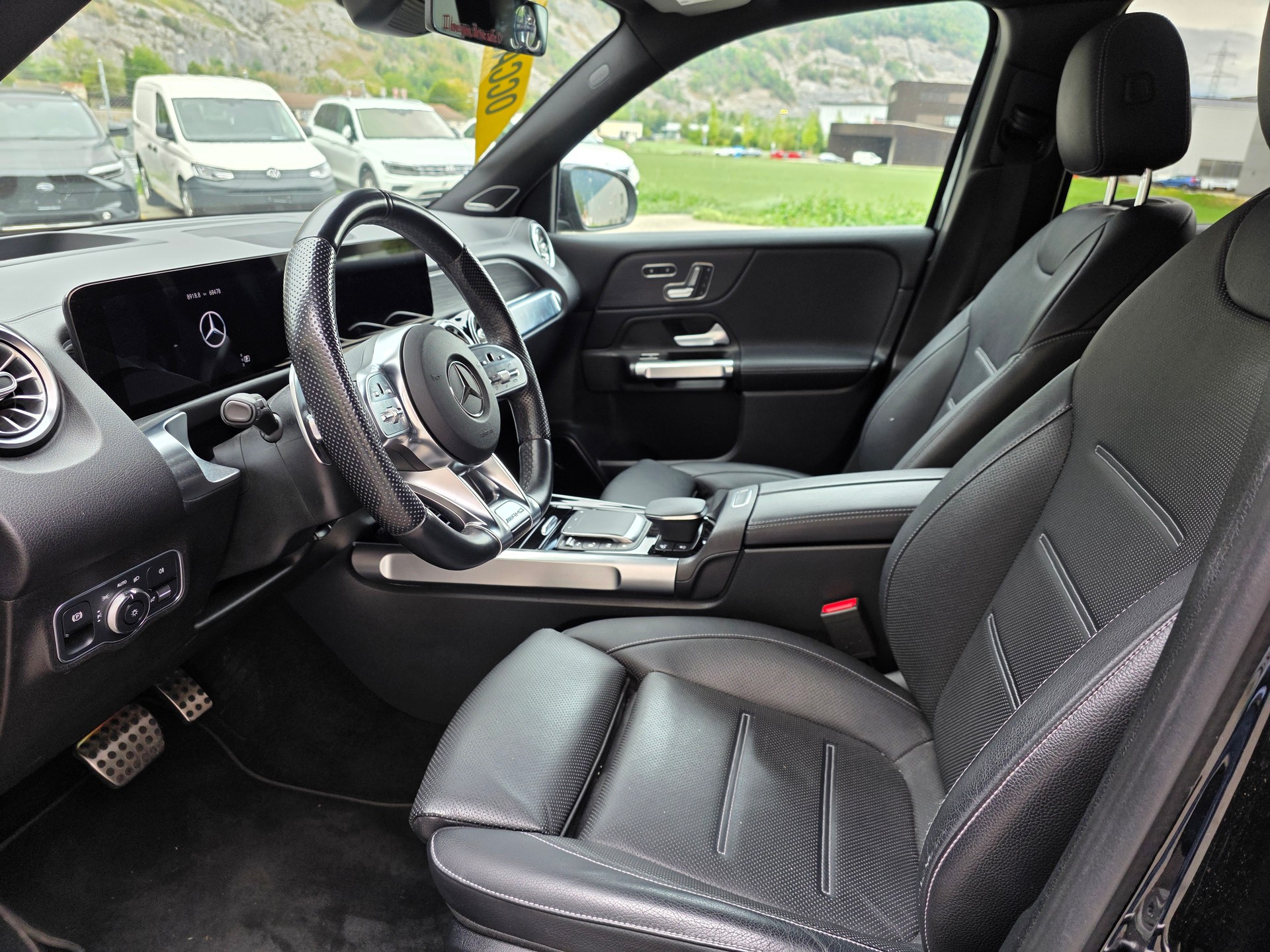 MERCEDES-BENZ GLB 35 AMG 4Matic 8G-Tronic BLACK LINE-image-16