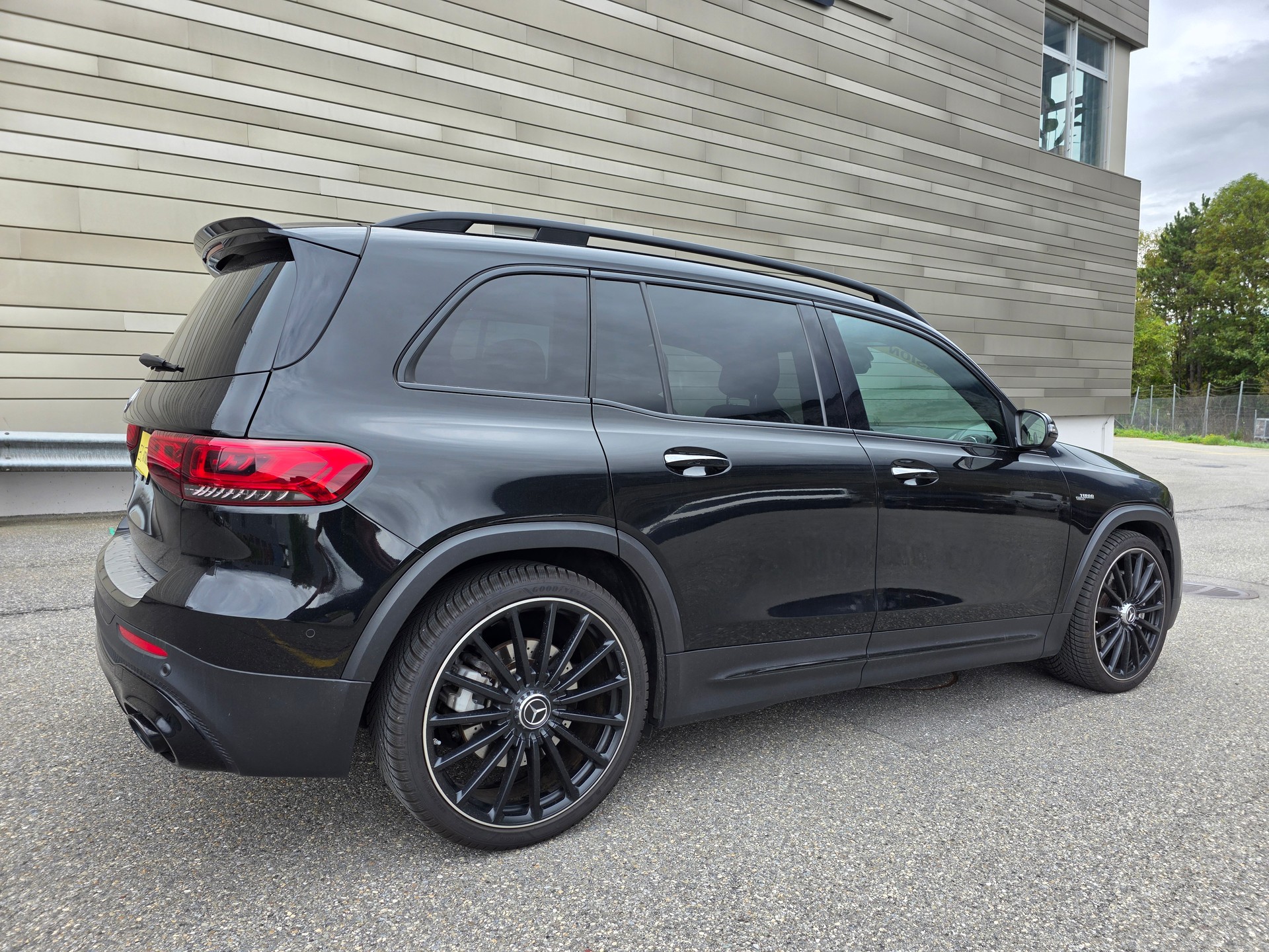 MERCEDES-BENZ GLB 35 AMG 4Matic 8G-Tronic BLACK LINE-image-8