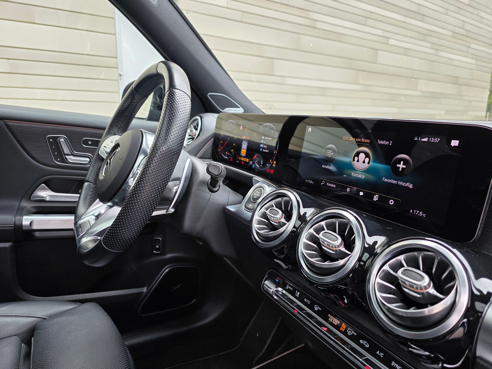 MERCEDES-BENZ GLB 35 AMG 4Matic 8G-Tronic BLACK LINE-image-27