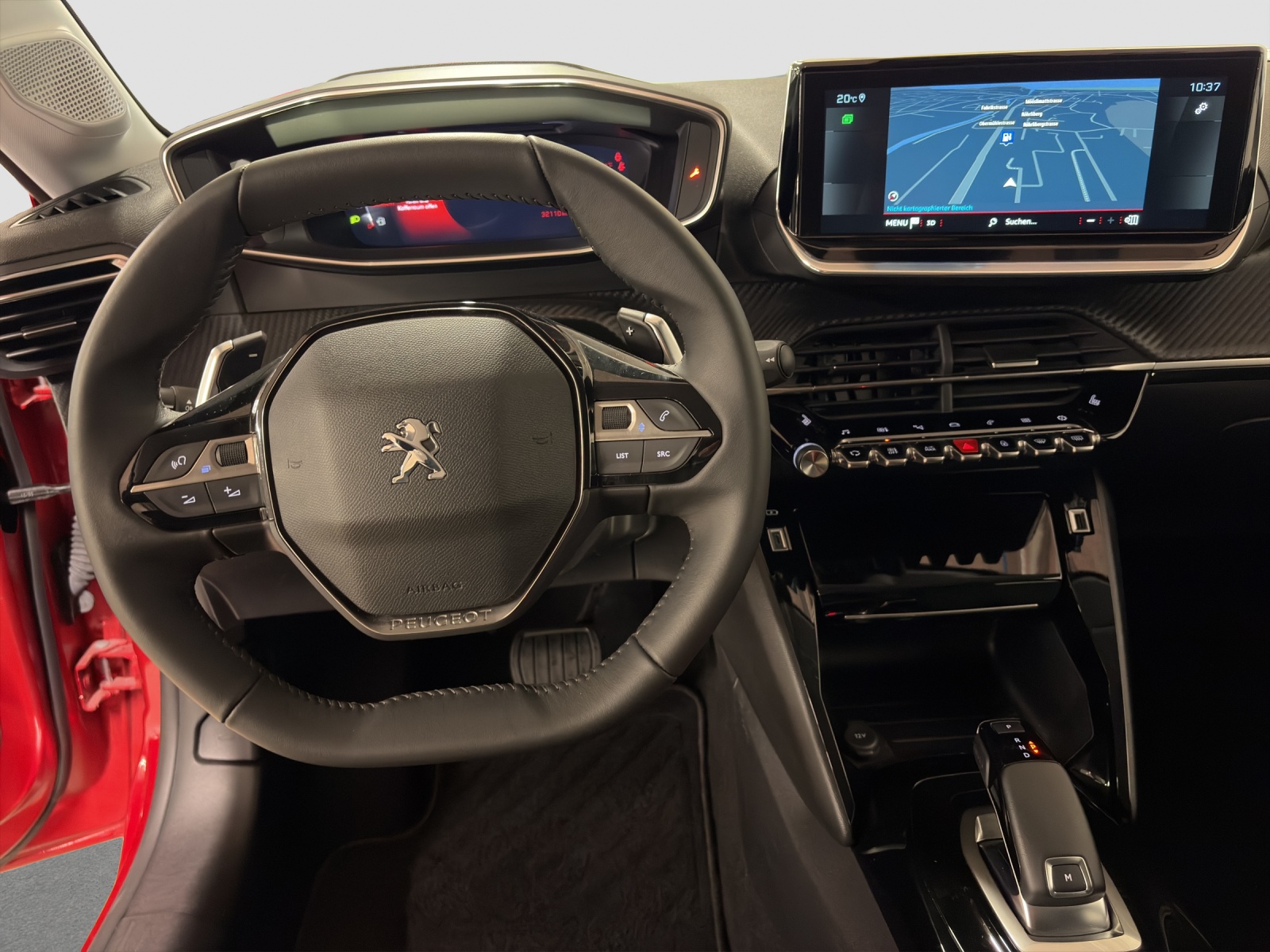 PEUGEOT 208 1.2 PureTech 130 PS Allure Pack-image-9