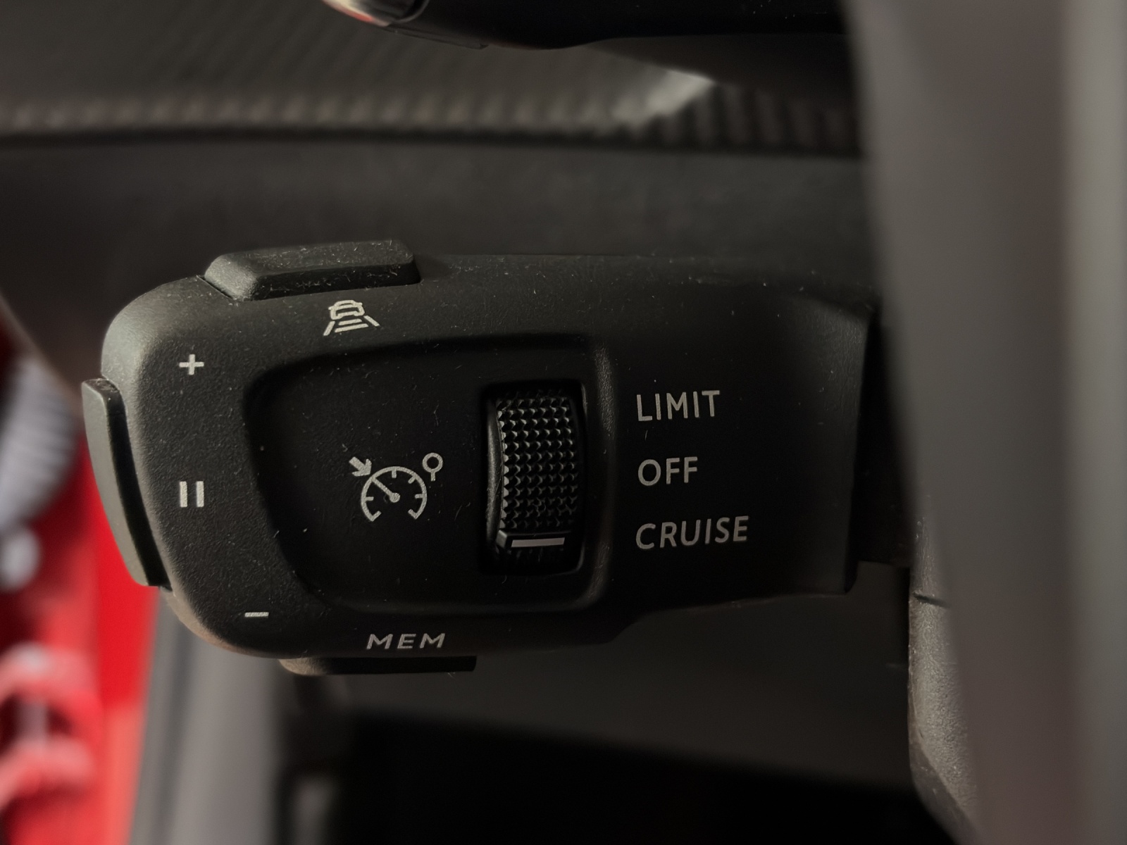 PEUGEOT 208 1.2 PureTech 130 PS Allure Pack-image-15