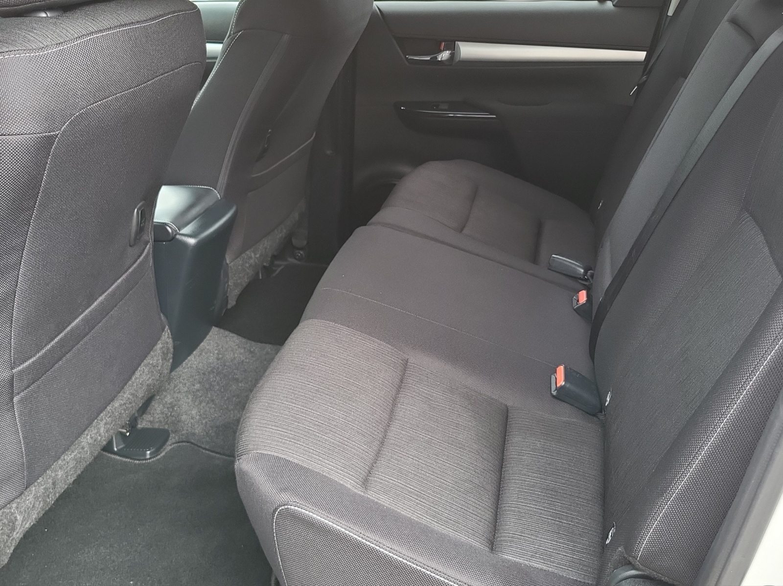 TOYOTA Hilux Double Cab.-Pick-up 2.8 D-4D Style MHEV 204 Style-image-14