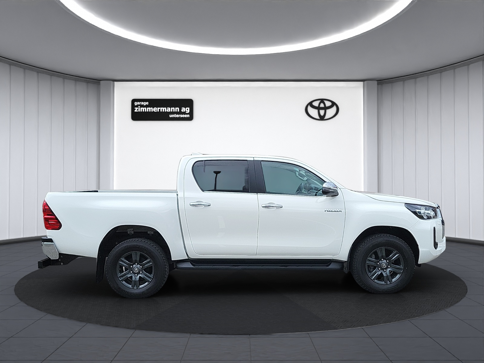 TOYOTA Hilux Double Cab.-Pick-up 2.8 D-4D Style MHEV 204 Style-image-4