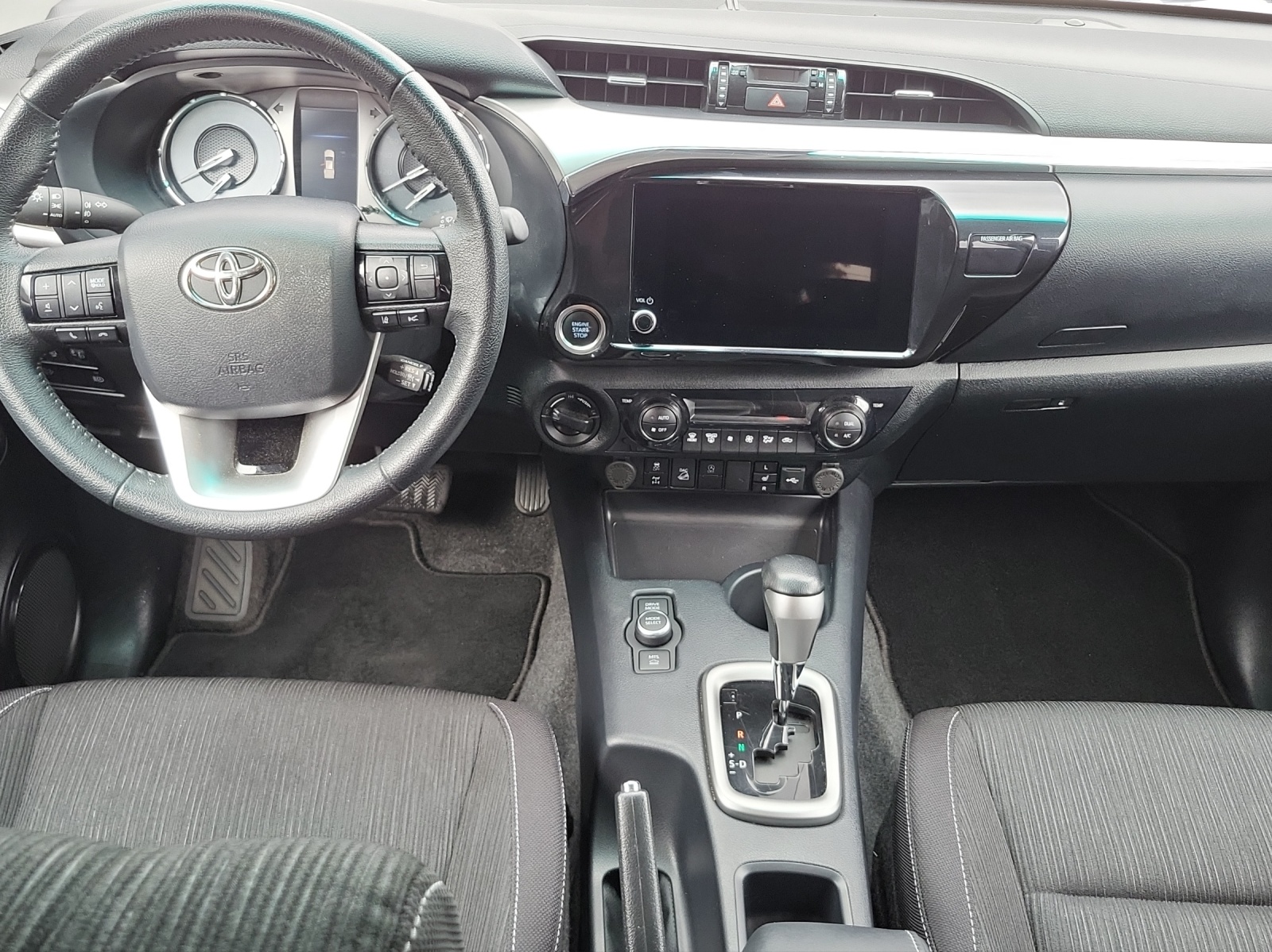 TOYOTA Hilux Double Cab.-Pick-up 2.8 D-4D Style MHEV 204 Style-image-13