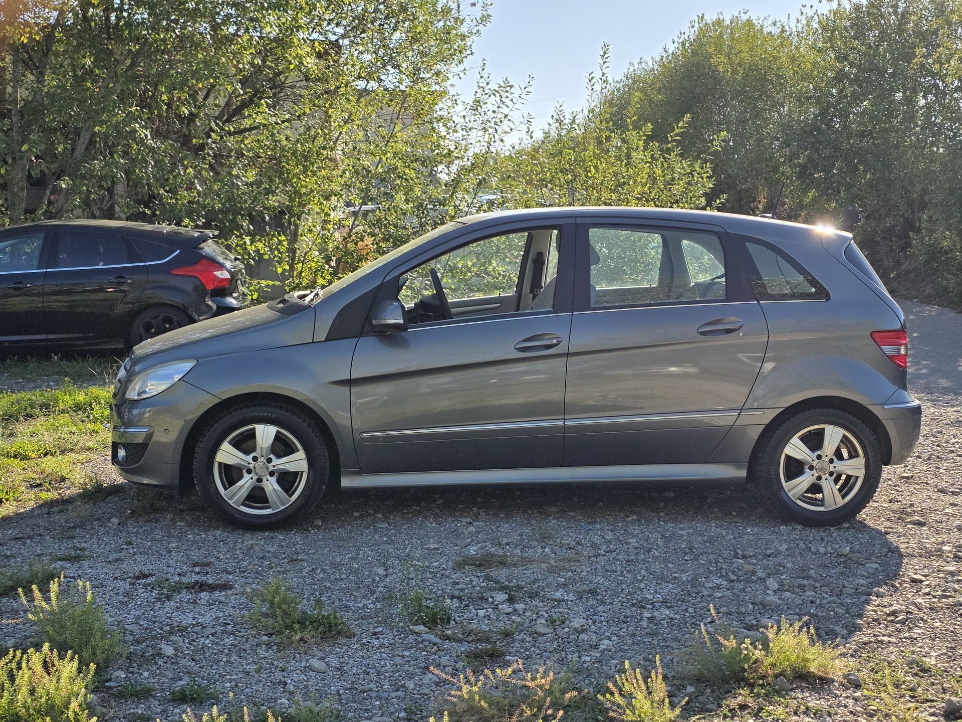MERCEDES-BENZ B 200-image-2