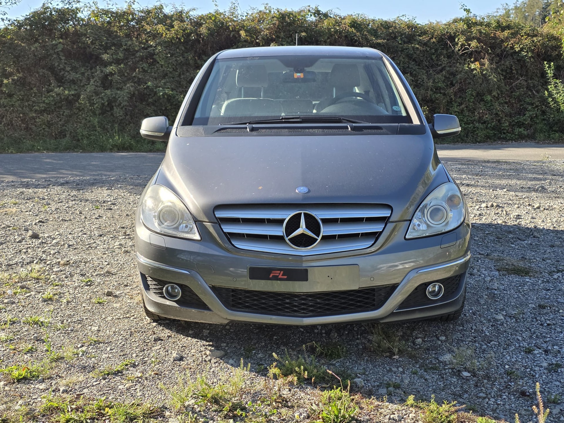 MERCEDES-BENZ B 200-image-0