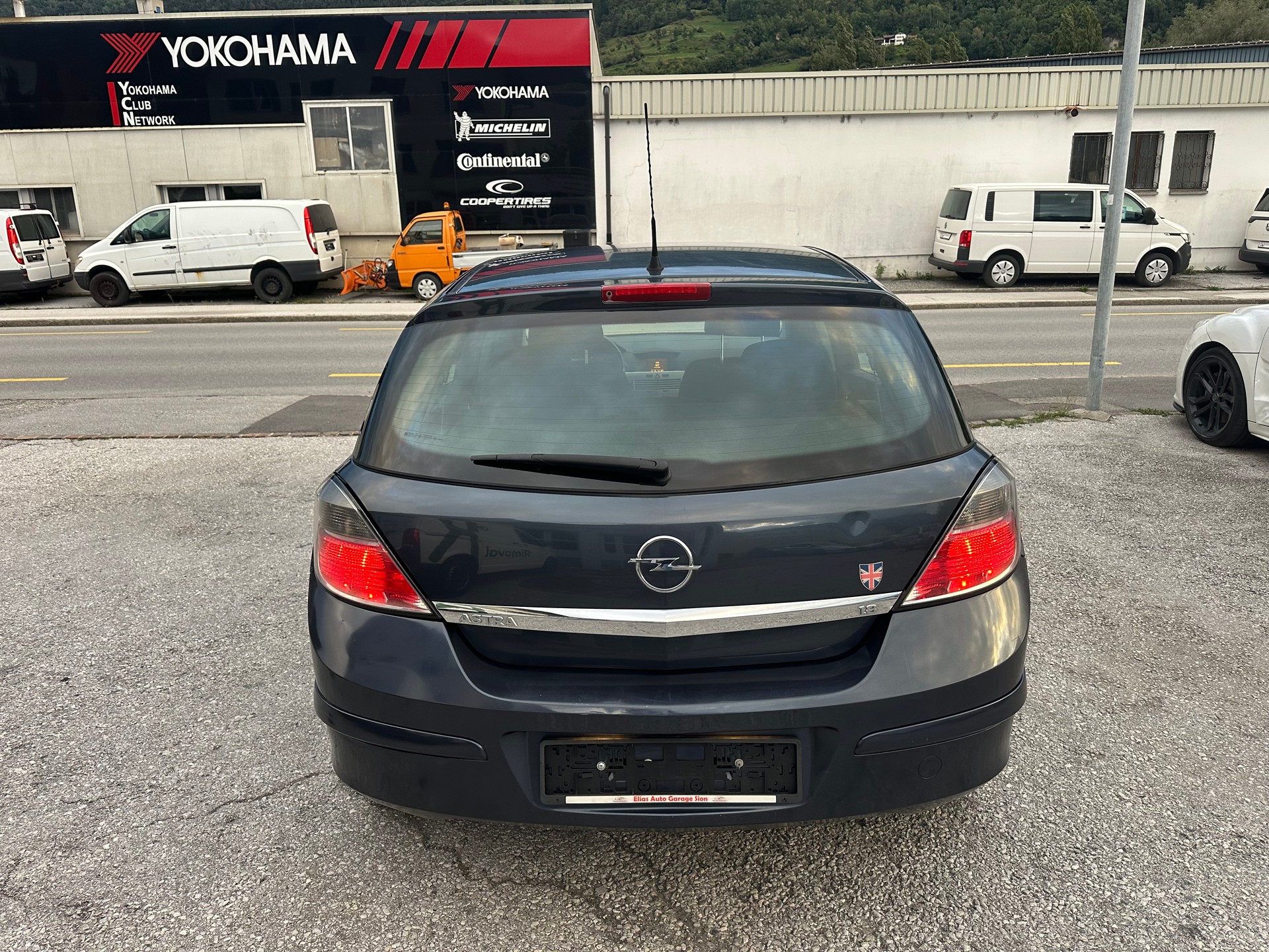 OPEL Astra 1.8i 16V Enjoy-image-4