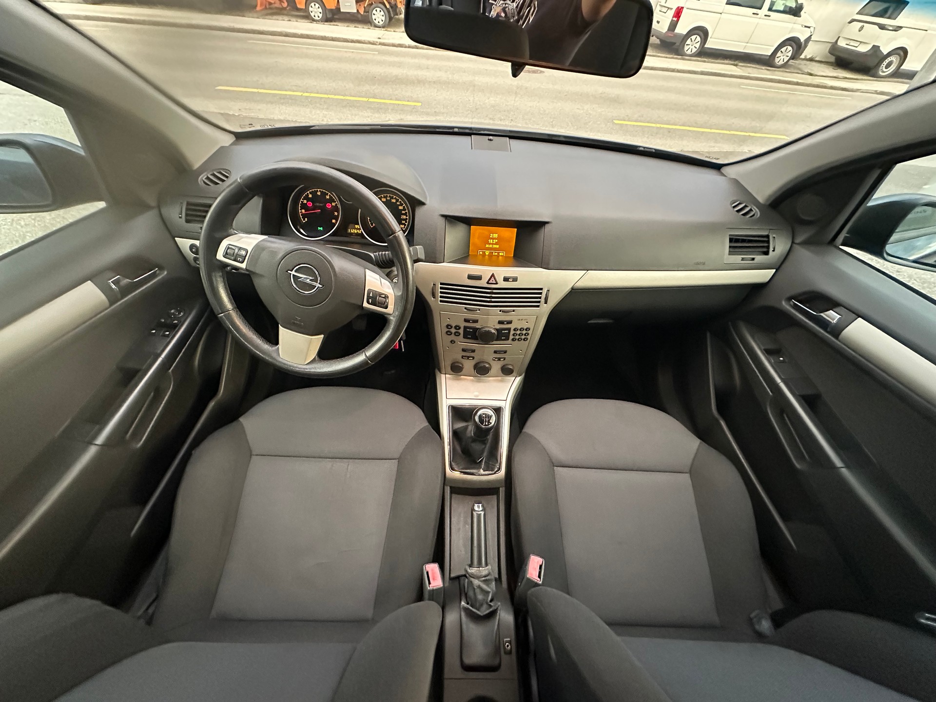 OPEL Astra 1.8i 16V Enjoy-image-6