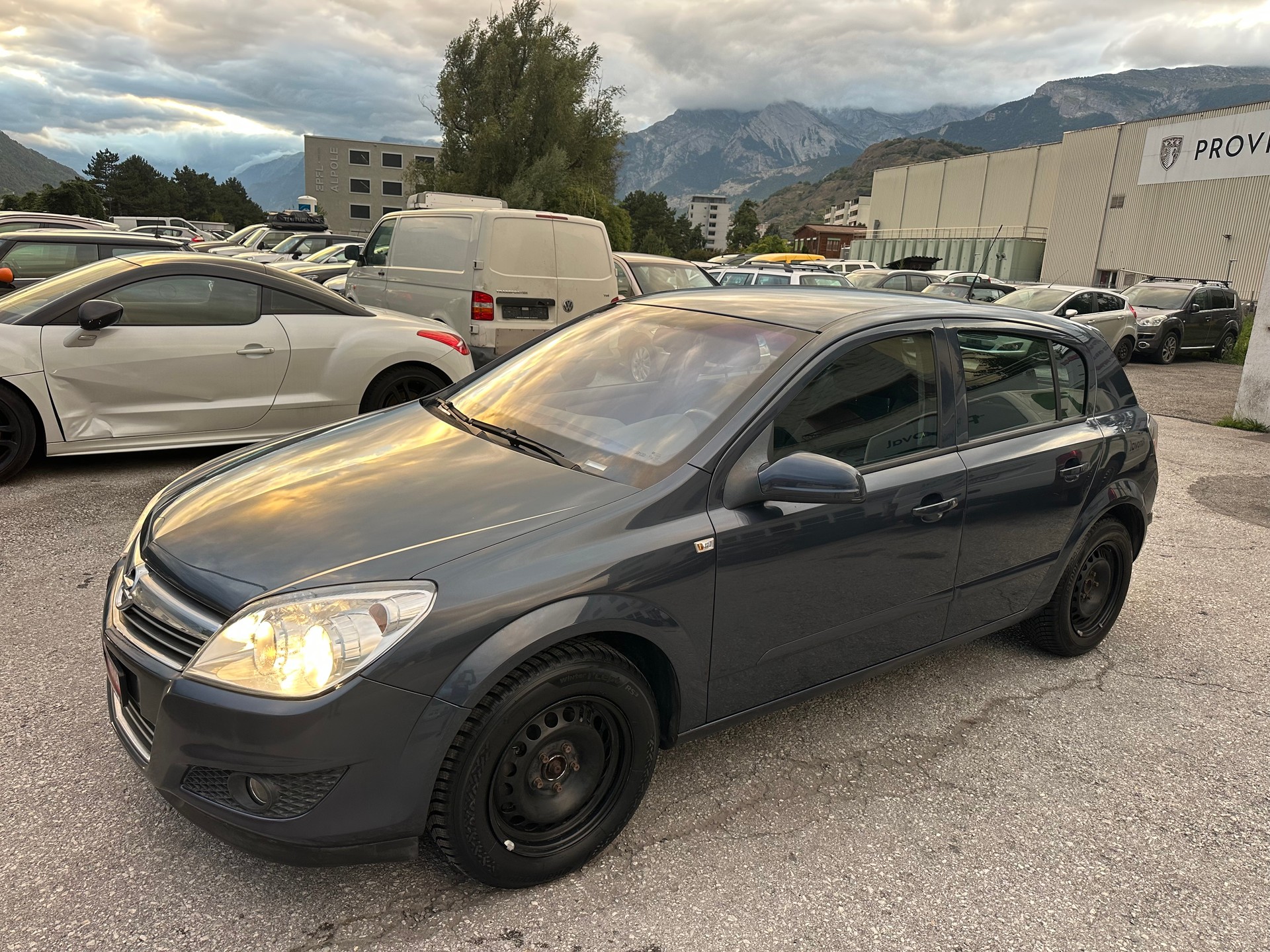 OPEL Astra 1.8i 16V Enjoy-image-0
