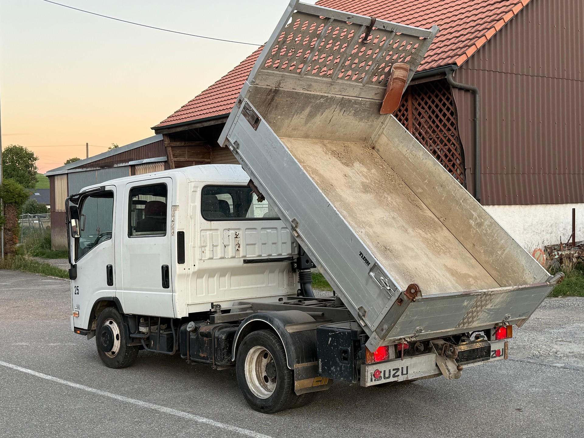 ISUZU NLR 85 - L 35 G CREW-image-5