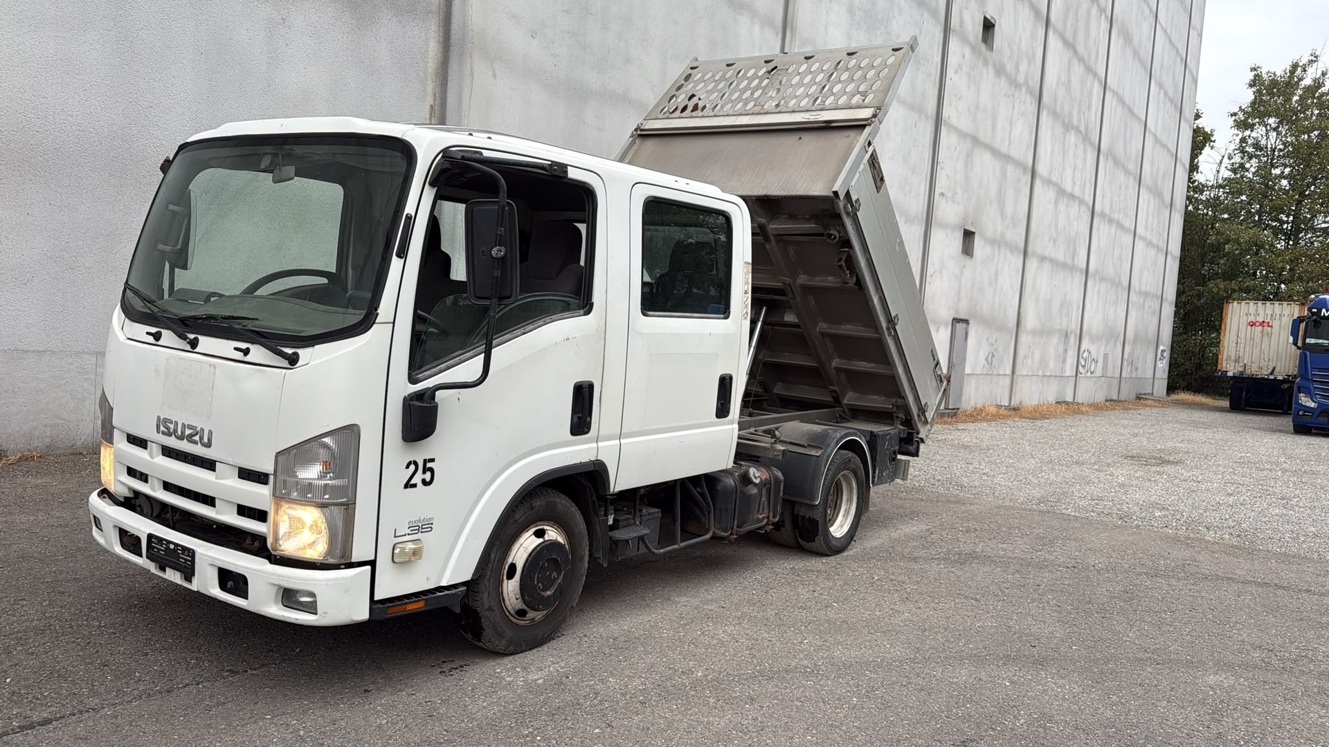 ISUZU NLR 85 - L 35 G CREW-image-1