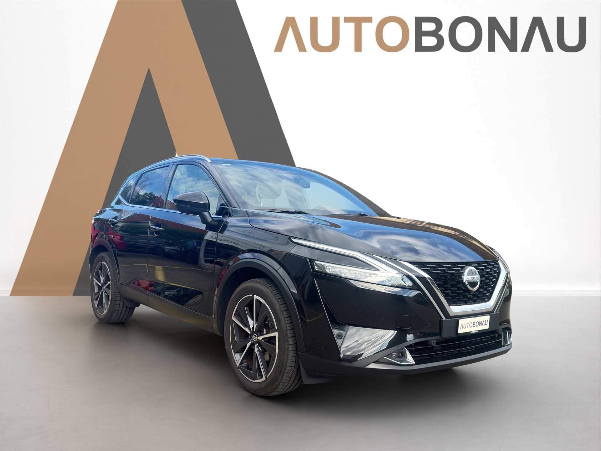 NISSAN Qashqai 1.3 DIG-T Tekna 4x4-image-6