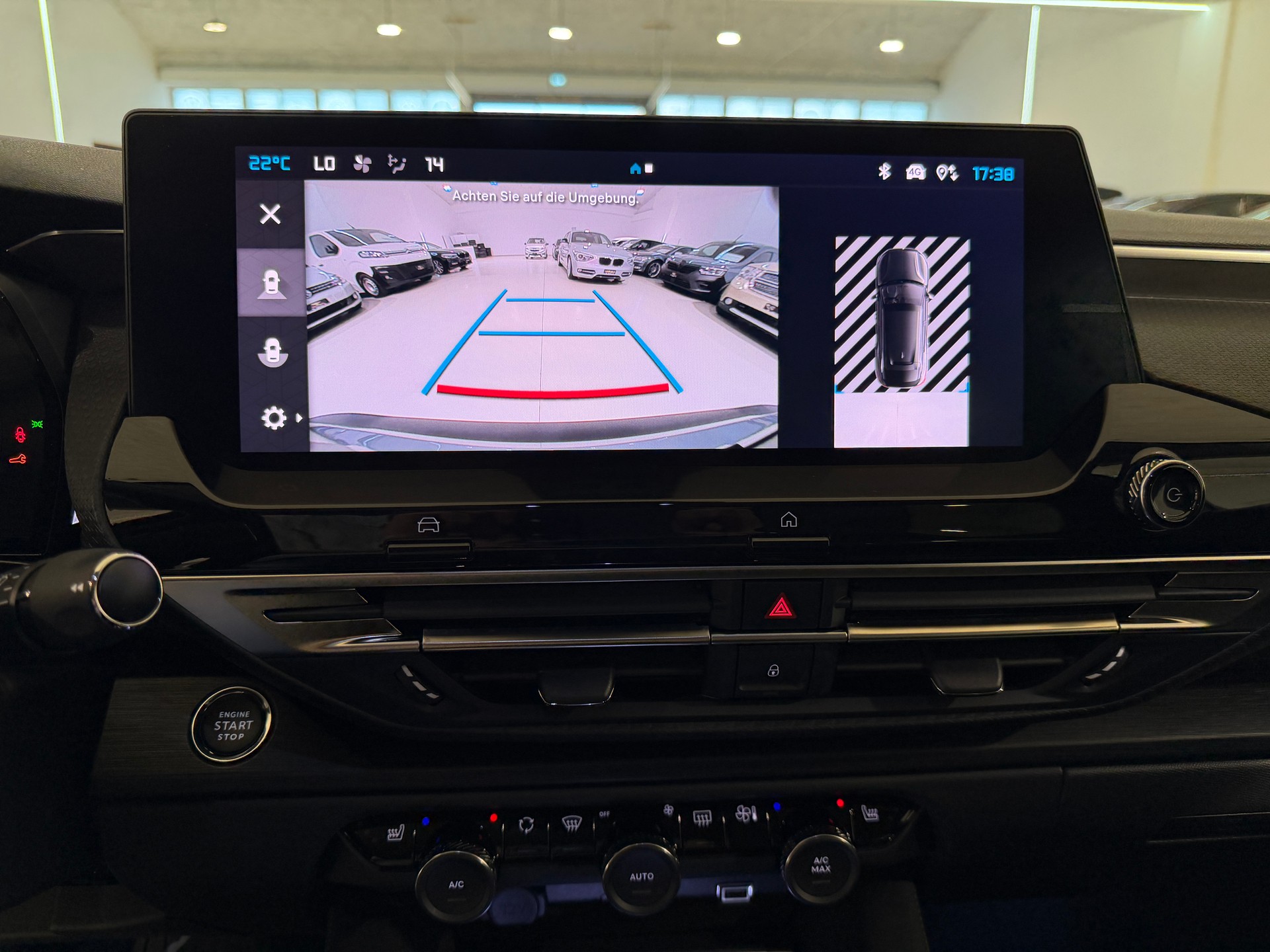 CITROEN C5 X 1.6i PureTech Shine EAT8-image-29