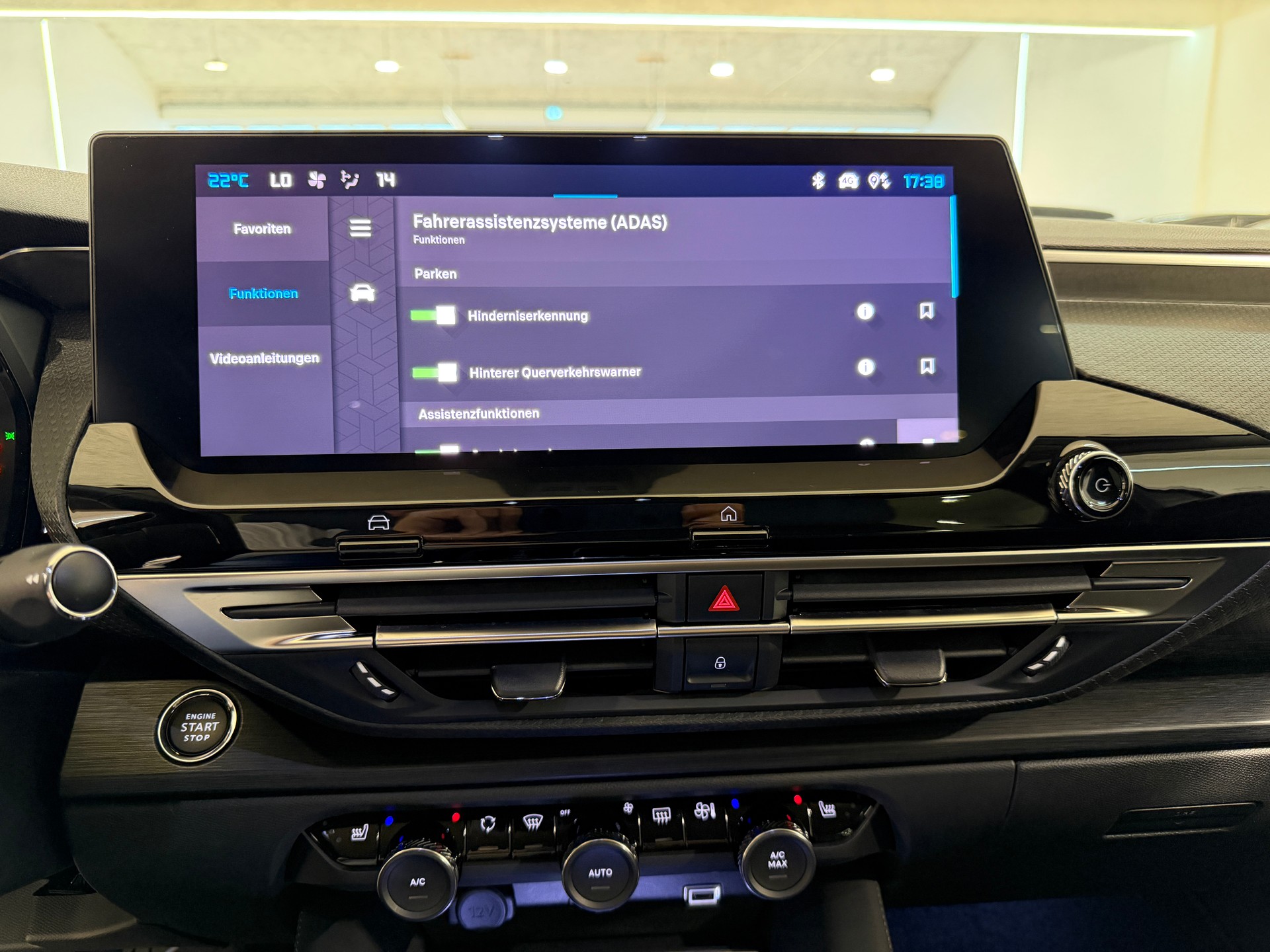 CITROEN C5 X 1.6i PureTech Shine EAT8-image-27