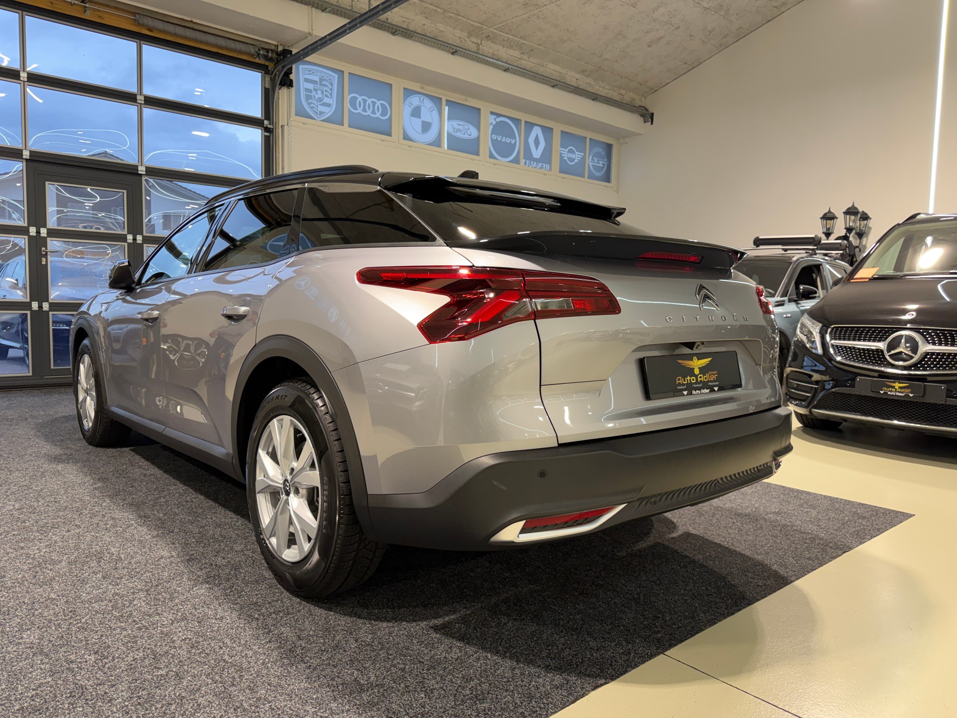 CITROEN C5 X 1.6i PureTech Shine EAT8-image-3