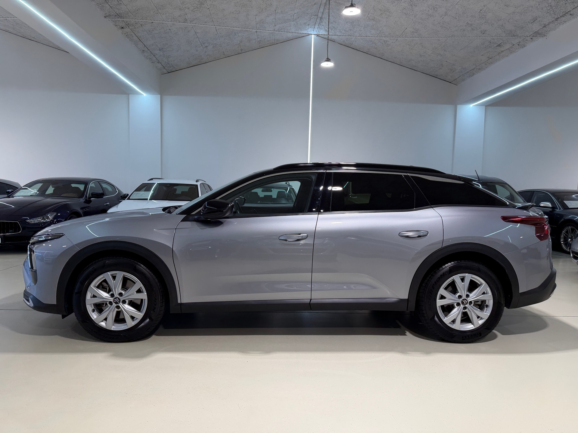 CITROEN C5 X 1.6i PureTech Shine EAT8-image-5