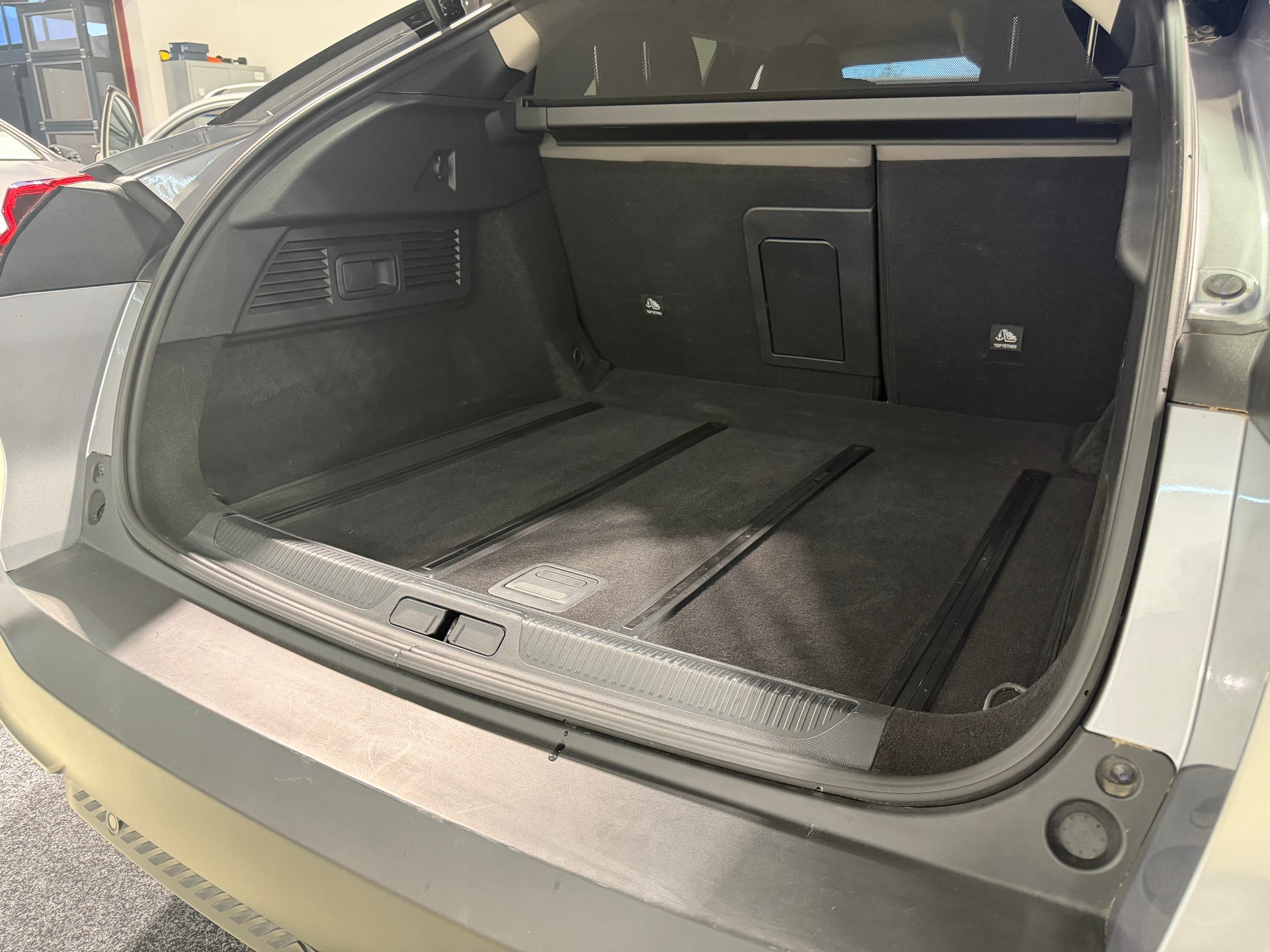 CITROEN C5 X 1.6i PureTech Shine EAT8-image-9