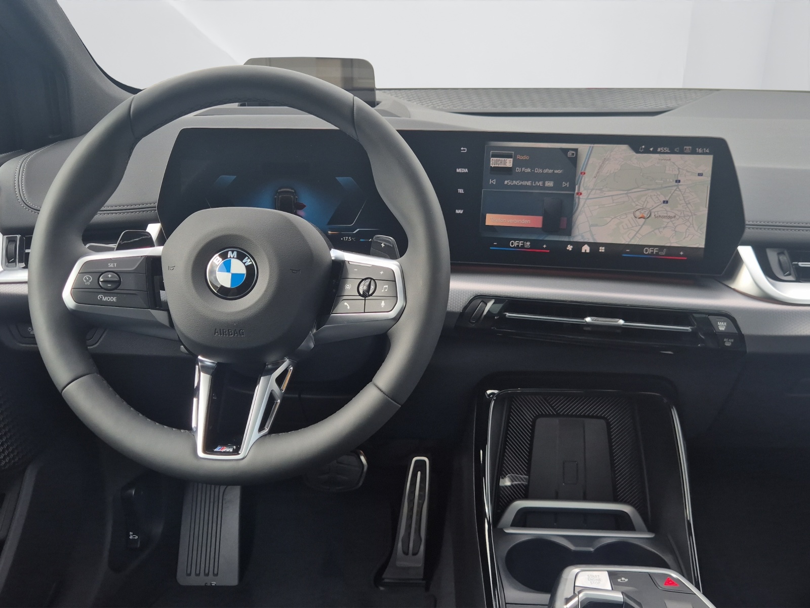 BMW 223i xDrive Active Tourer-image-15