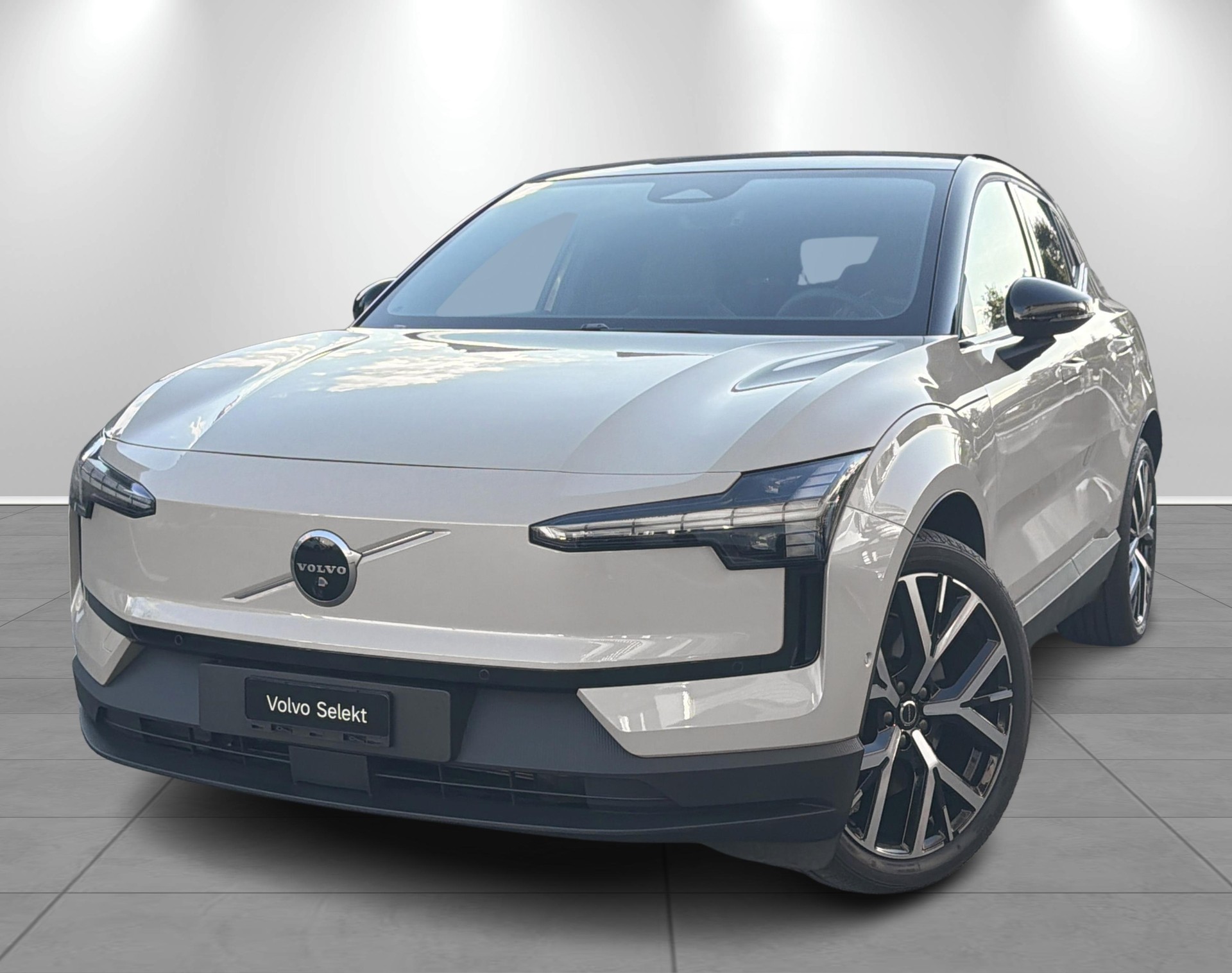 VOLVO EX 30 E60 Twin Ultra Performanc-image-0